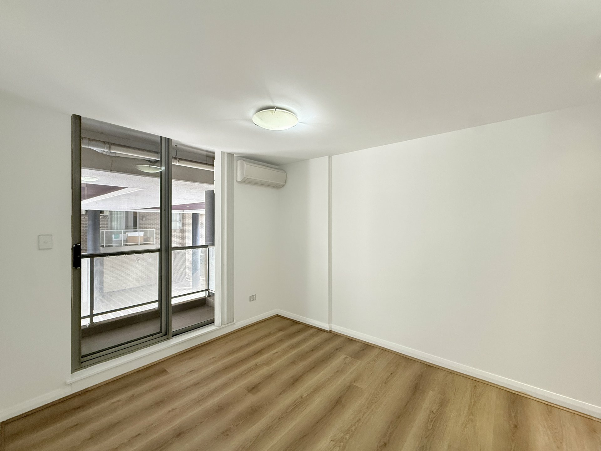 D107A/81-86 Courallie Avenue — photo 2 of 6