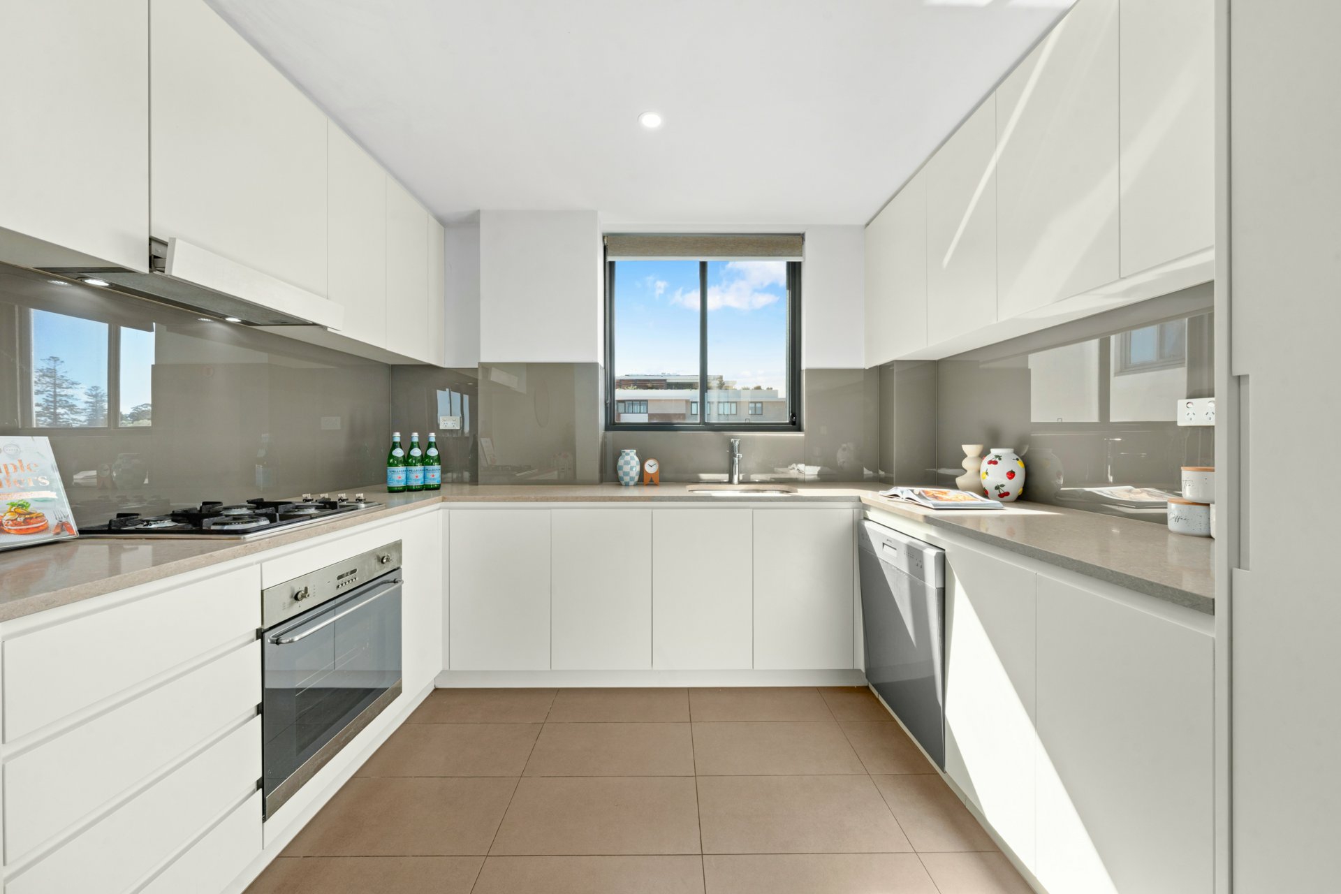 13/60 Belmore Street — photo 4 of 9