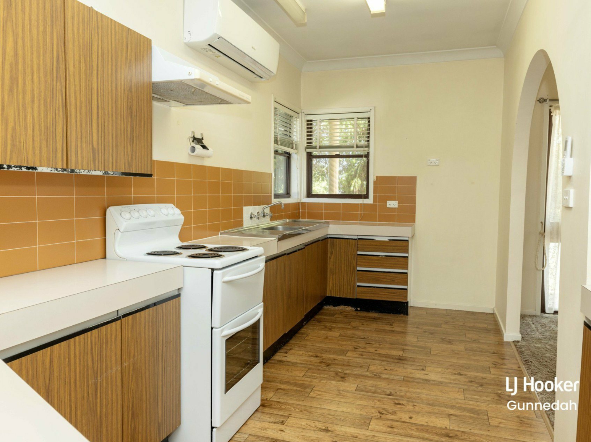 27 Bridge St — photo 4 of 9