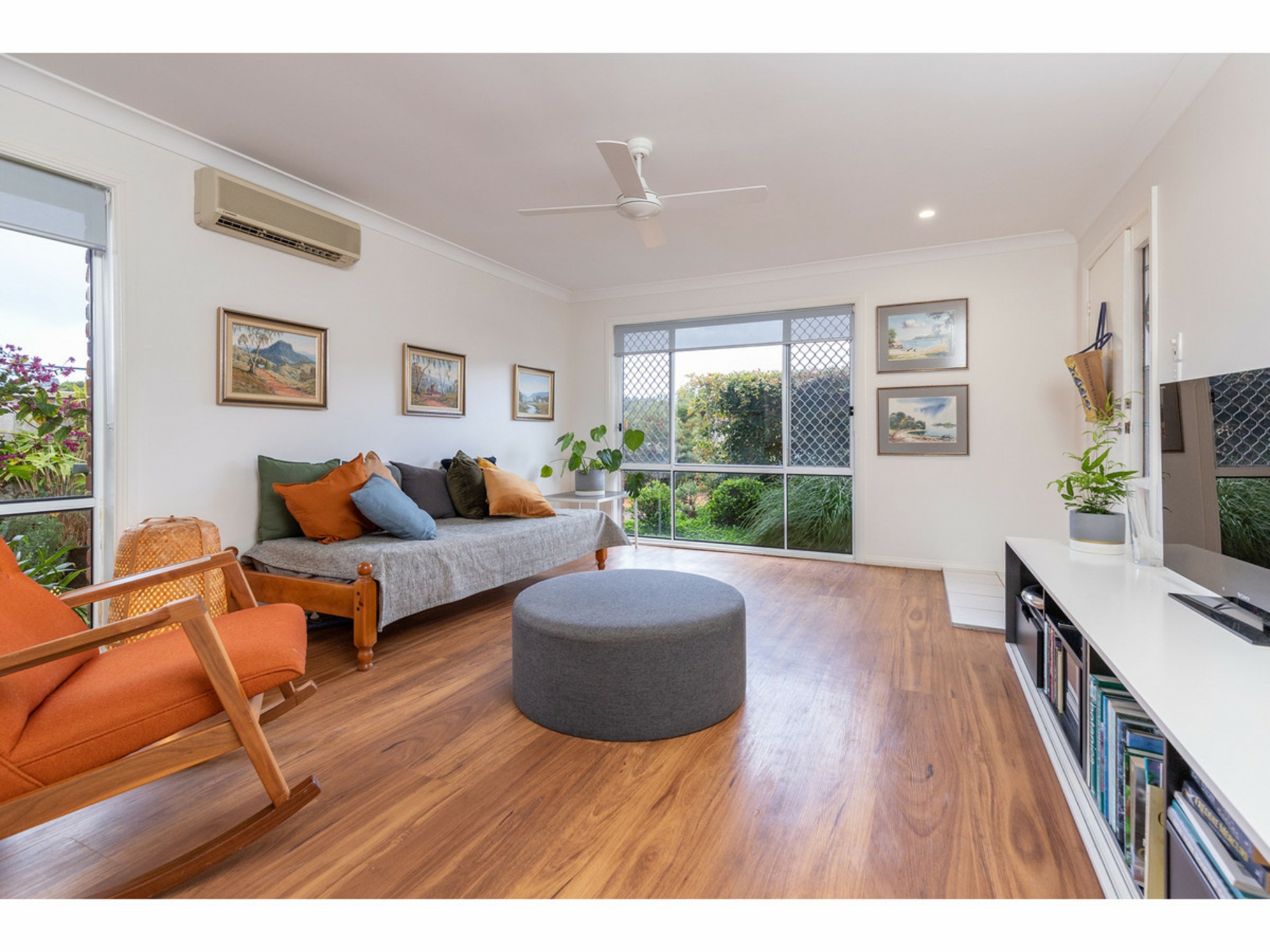 3/6 Cross Street, Forster