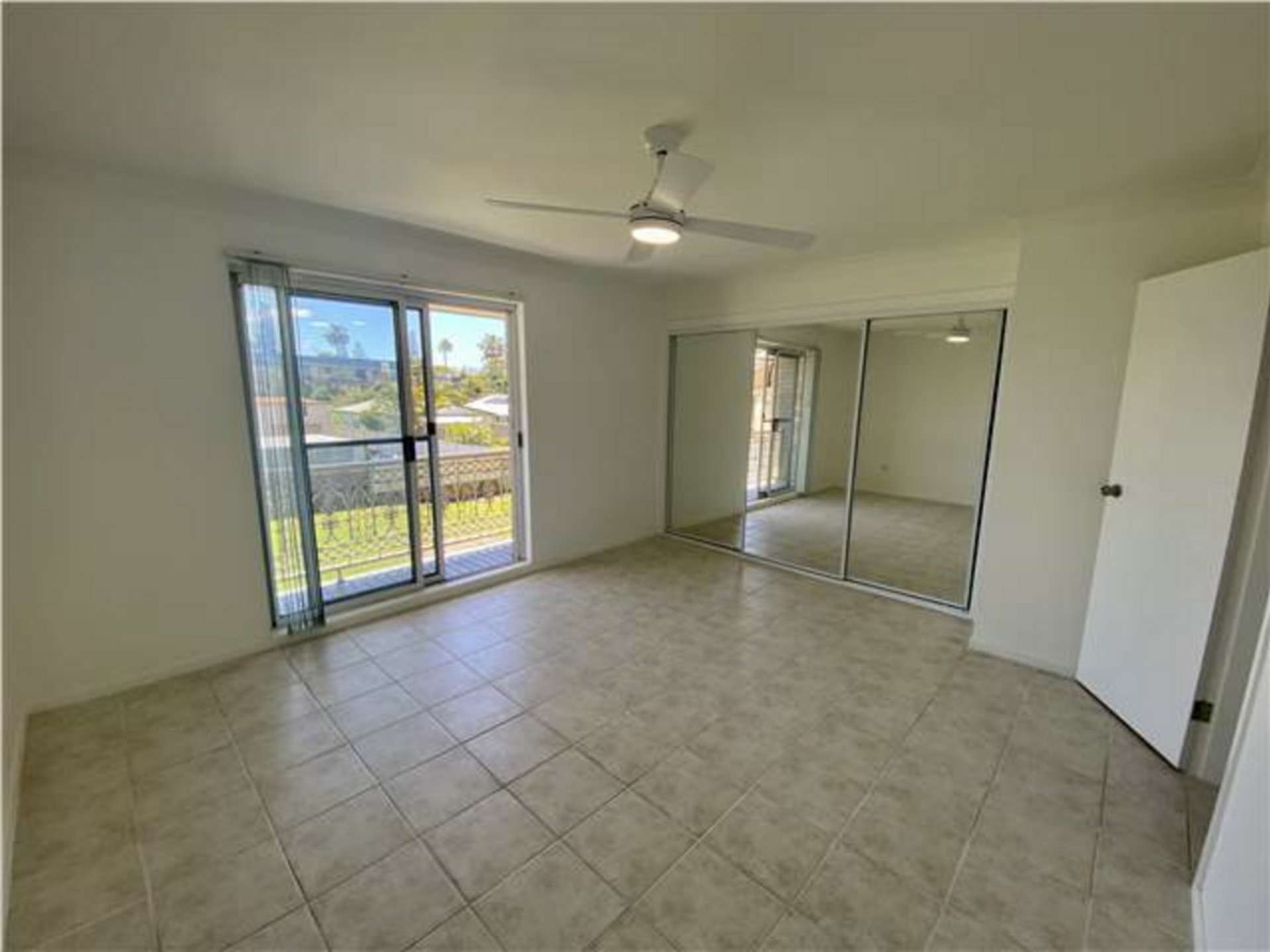 12/10 Wharf Street, TUNCURRY