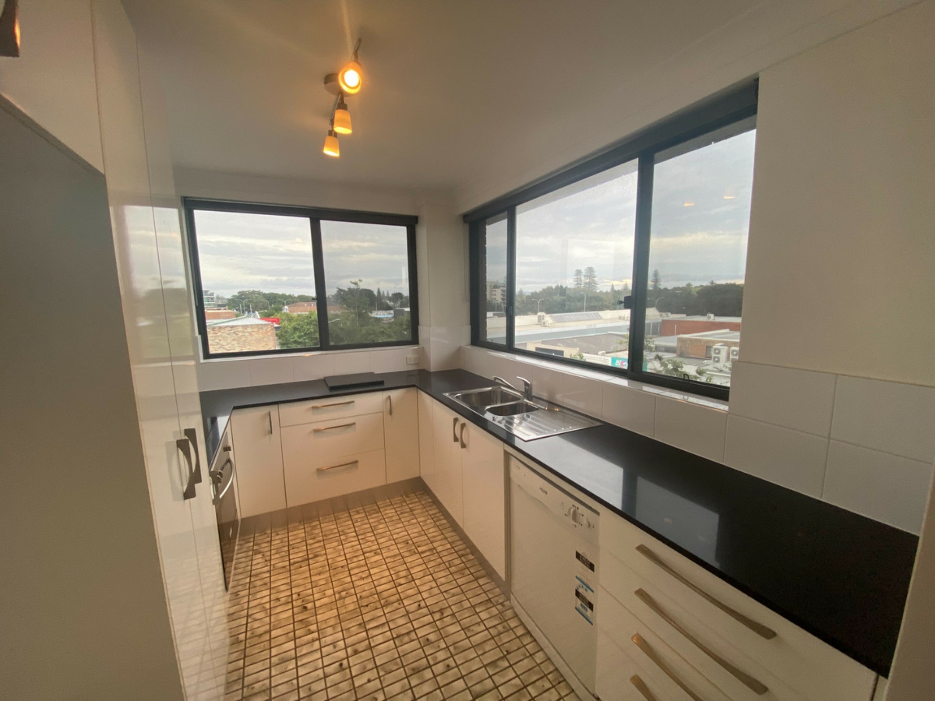 5/58 Wharf Street, FORSTER