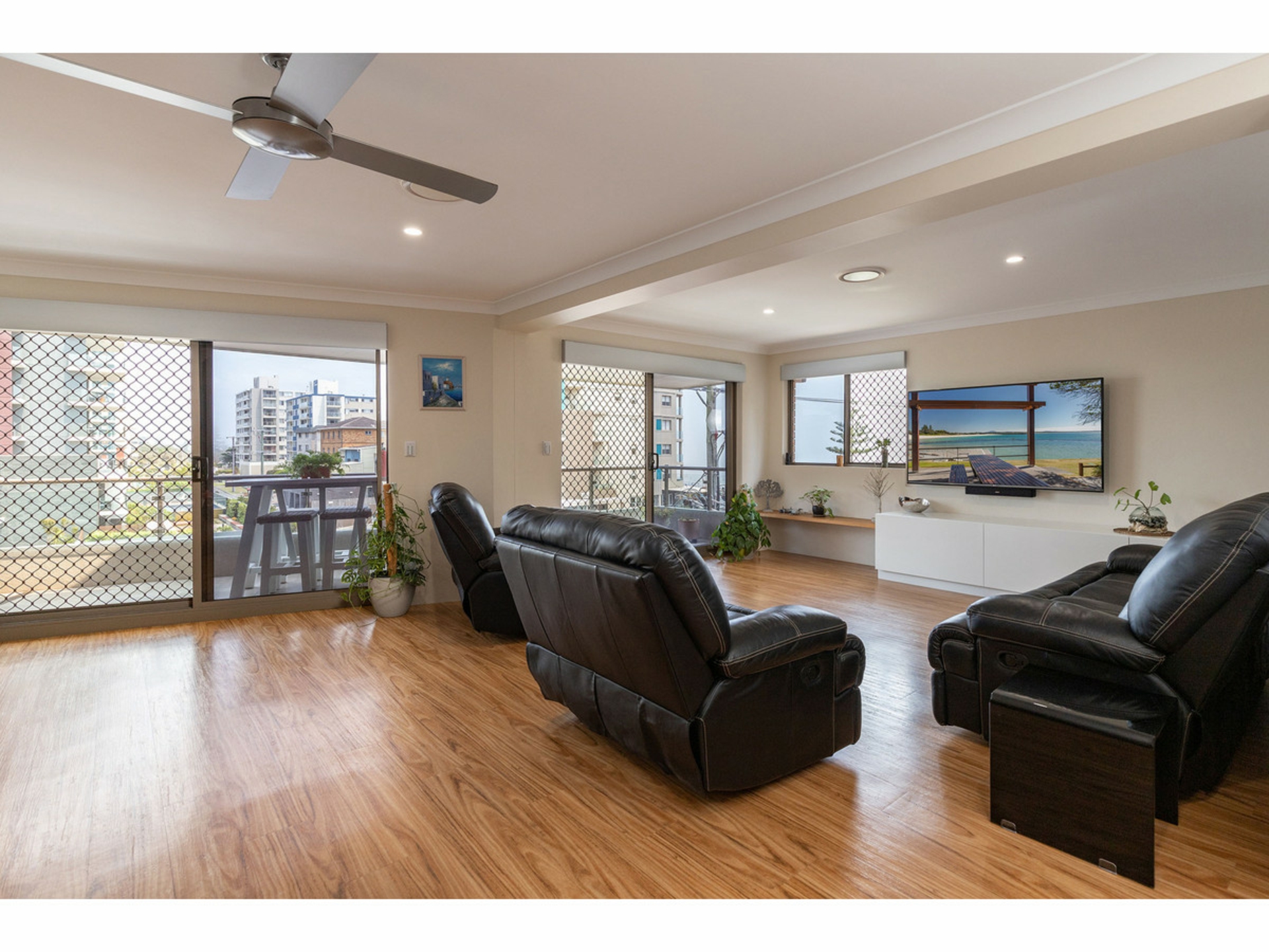 15/27-29 Head Street, FORSTER