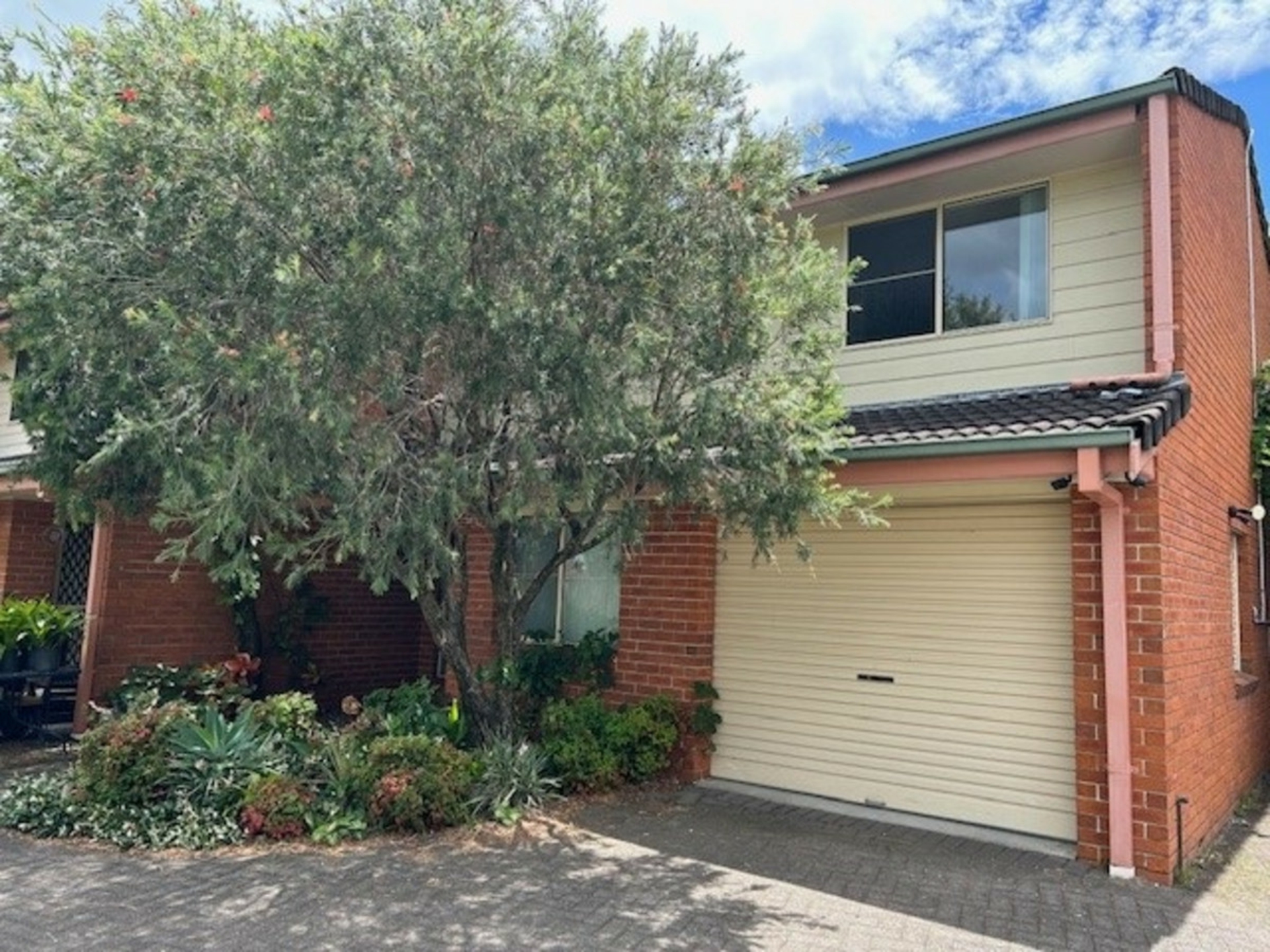 3/92 Macintosh Street, FORSTER