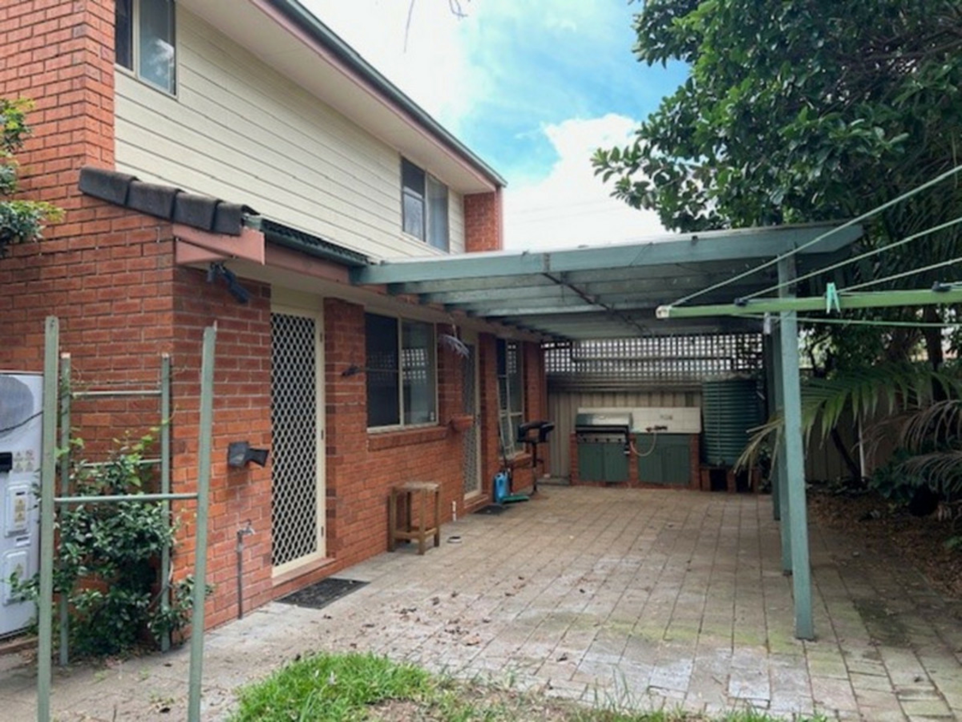 3/92 Macintosh Street, FORSTER