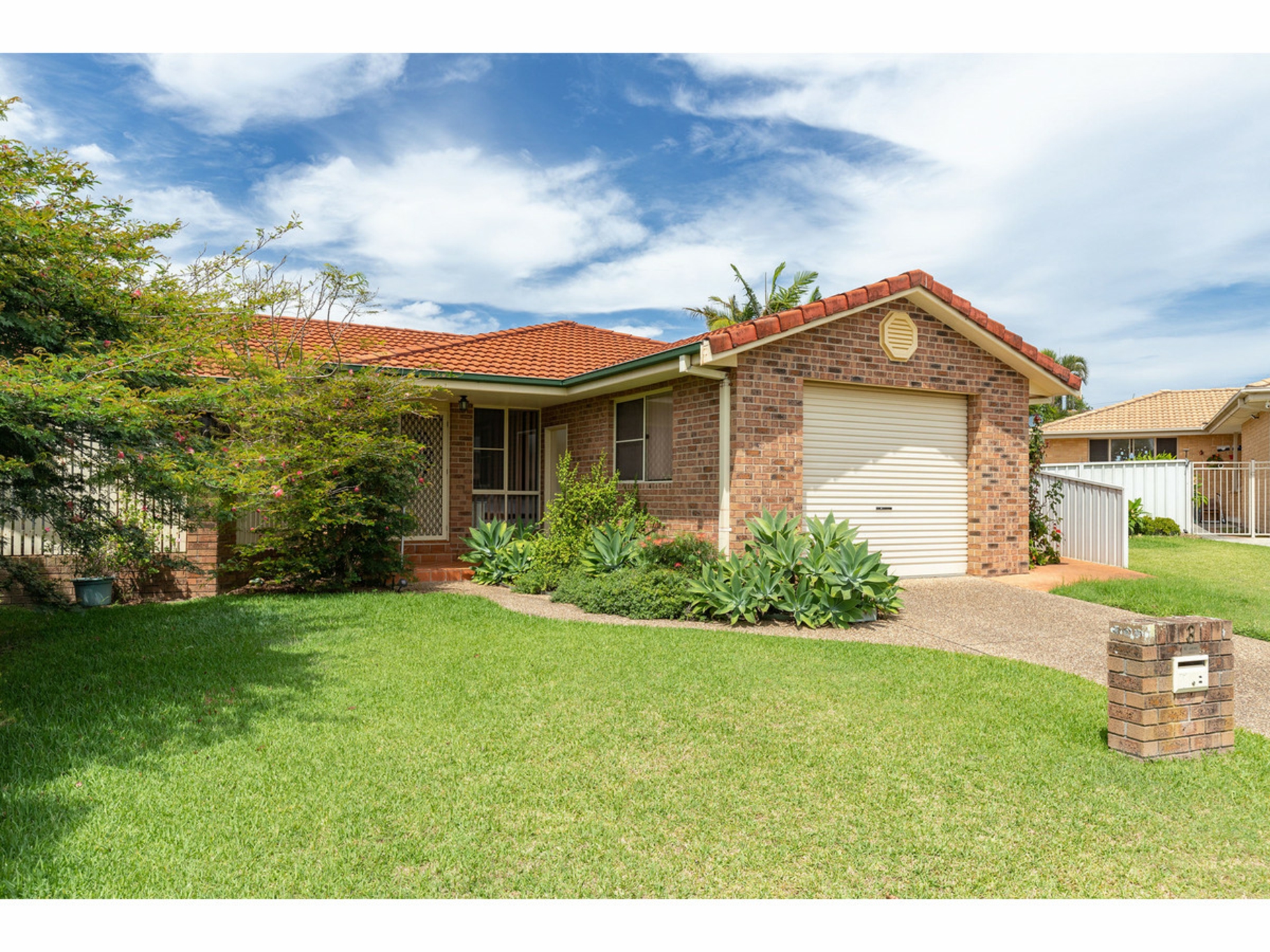 2/3 Paruna Court, Forster
