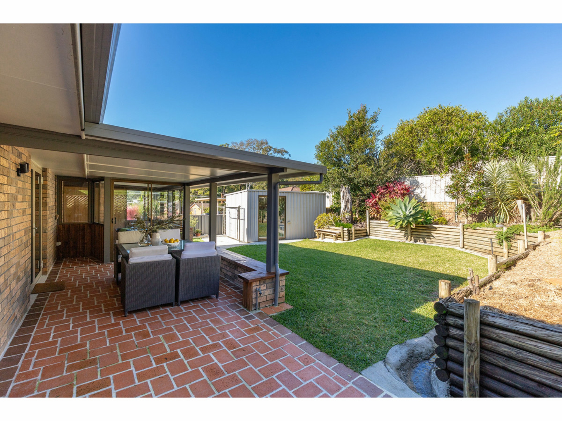 4 Miles Close, FORSTER