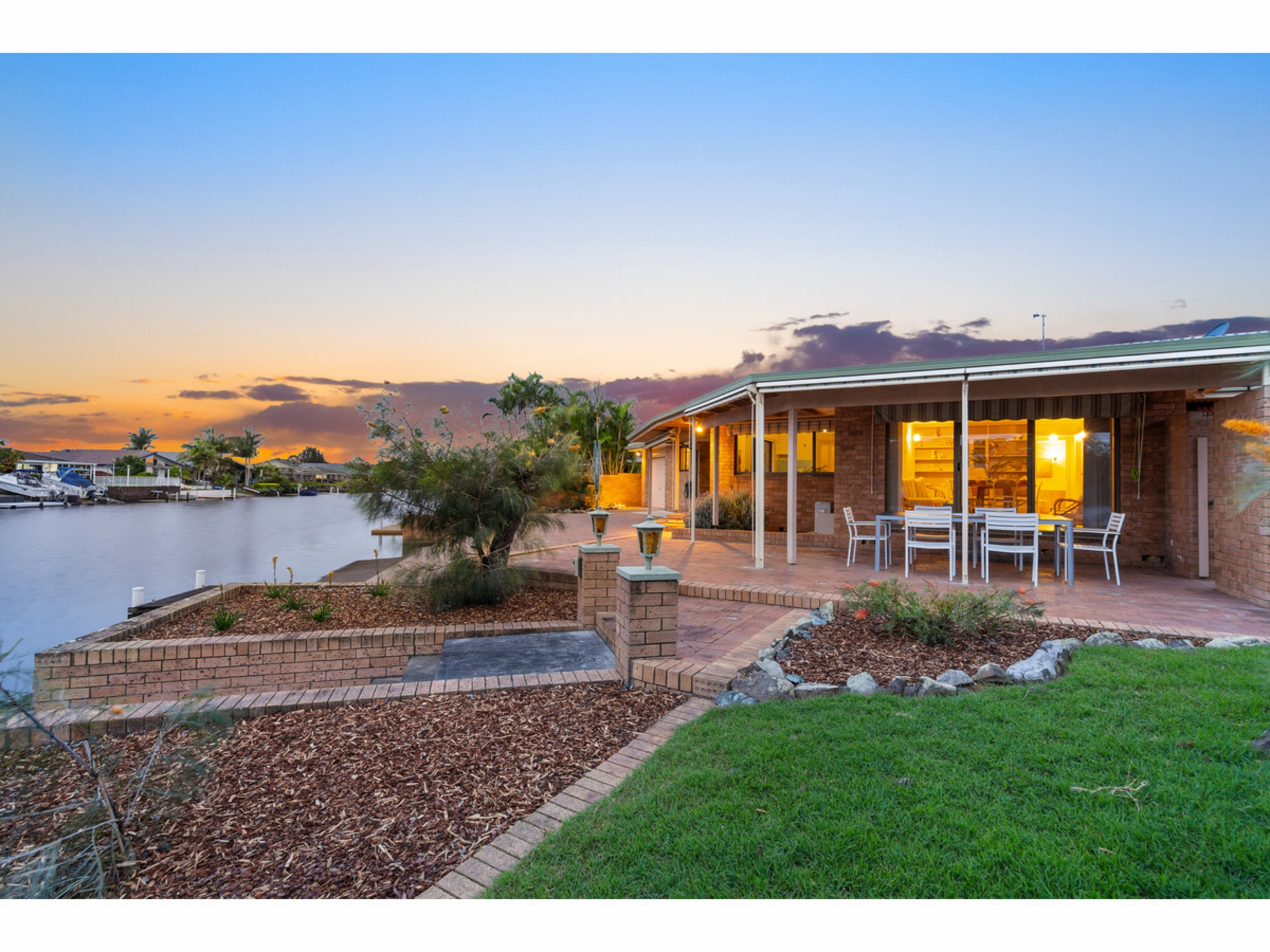 25 Bounty Key, FORSTER