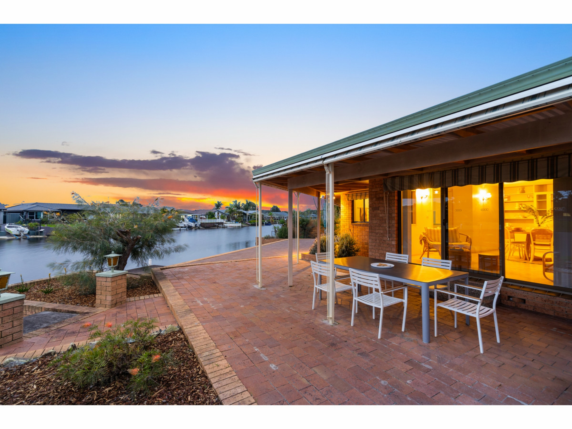 25 Bounty Key, FORSTER