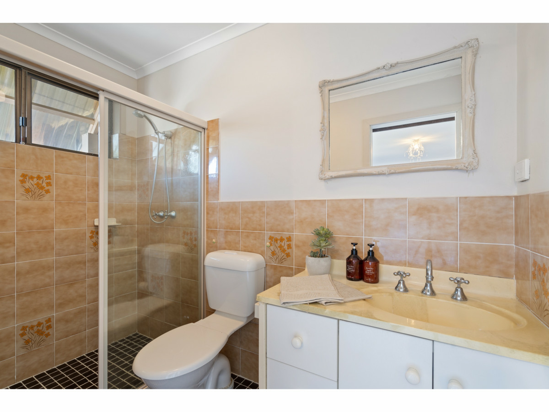 25 Bounty Key, FORSTER