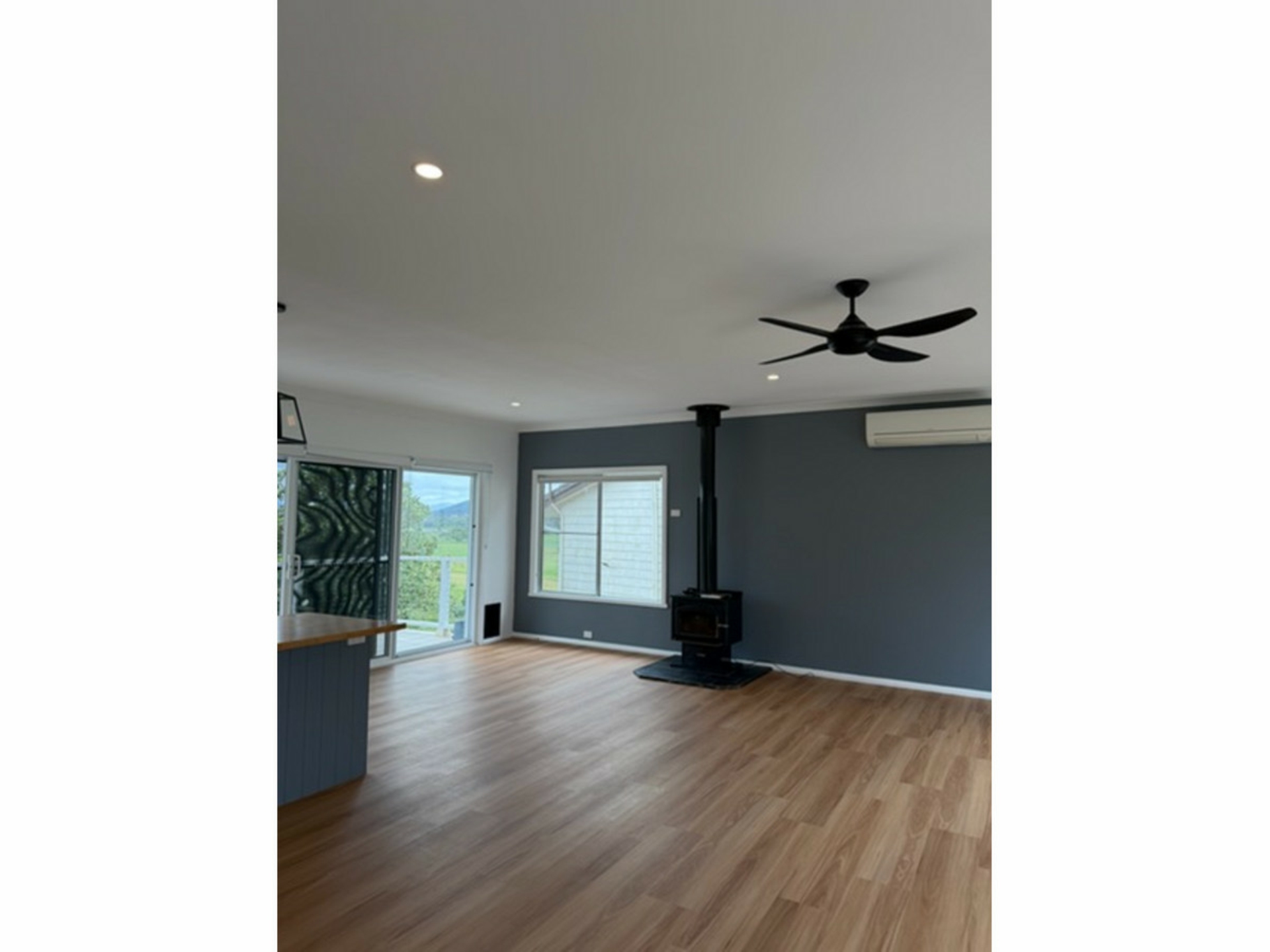 40 Ritchie Crescent — photo 5 of 18