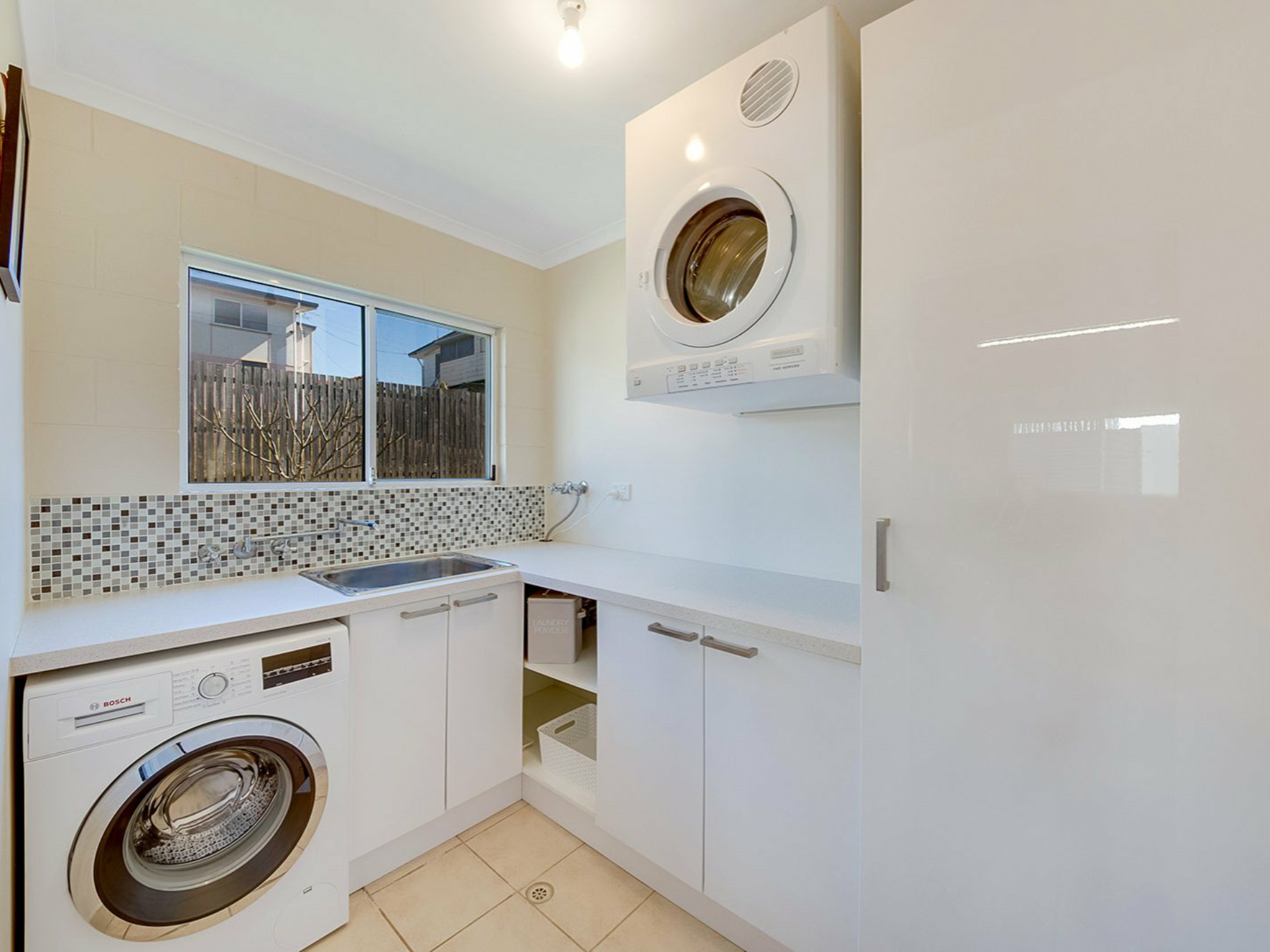 9 Gwen Street, TANNUM SANDS