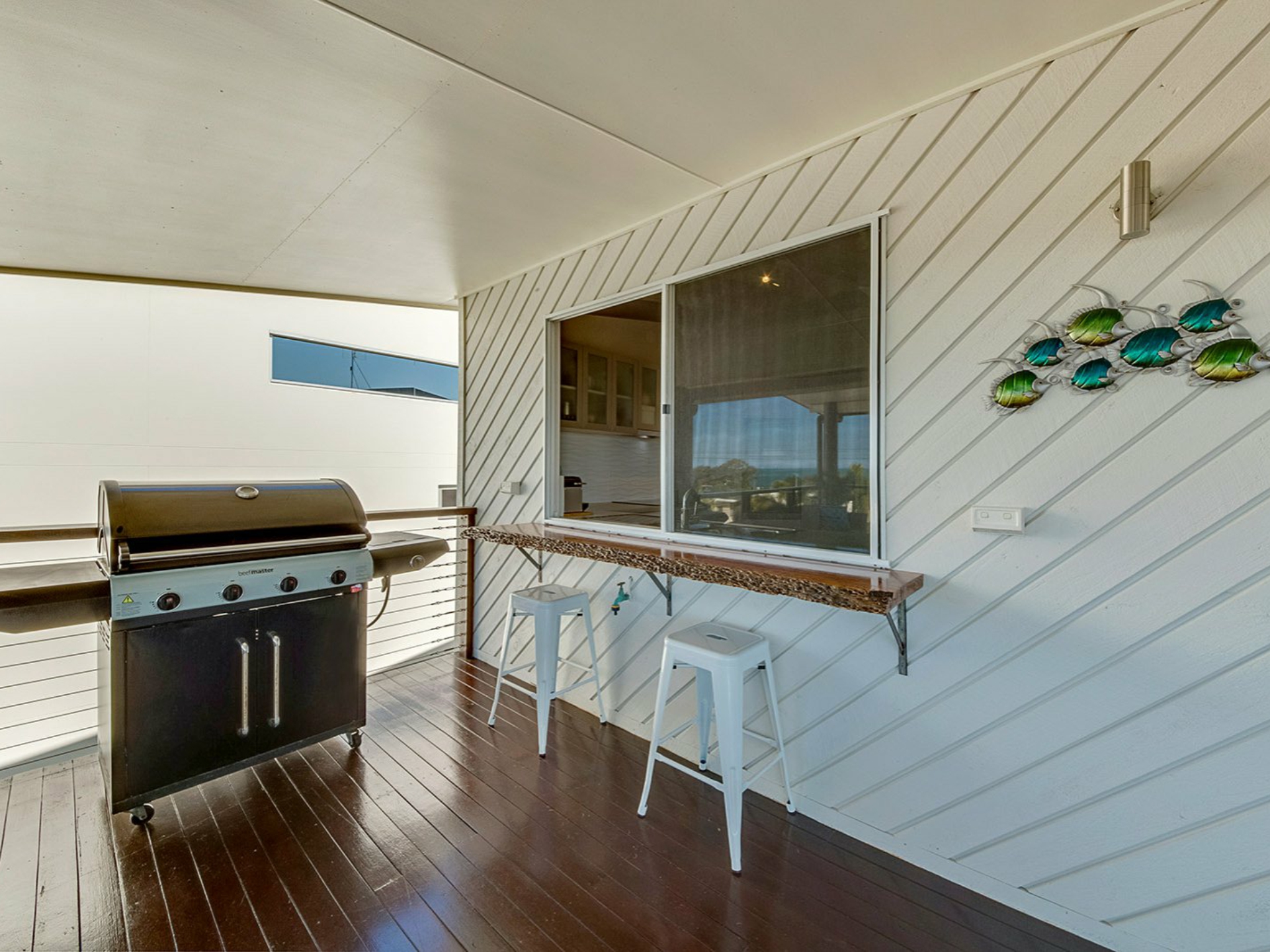 9 Gwen Street, TANNUM SANDS
