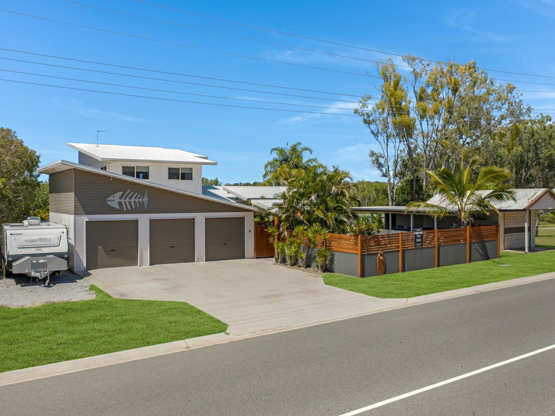 52 Wyndham Avenue, BOYNE ISLAND
