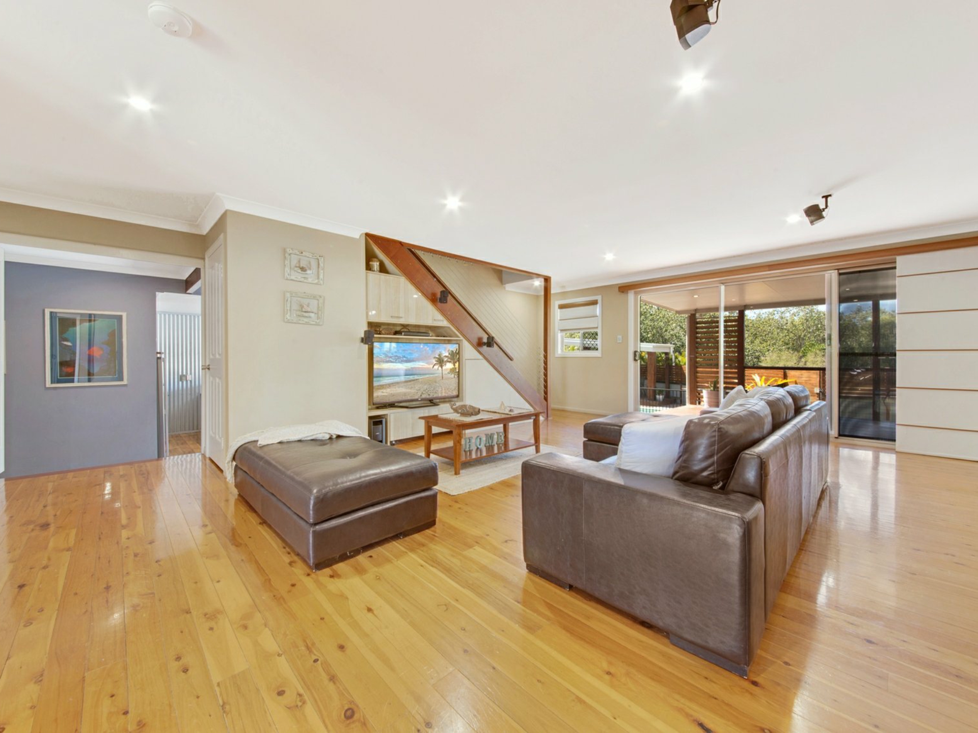 52 Wyndham Avenue, BOYNE ISLAND