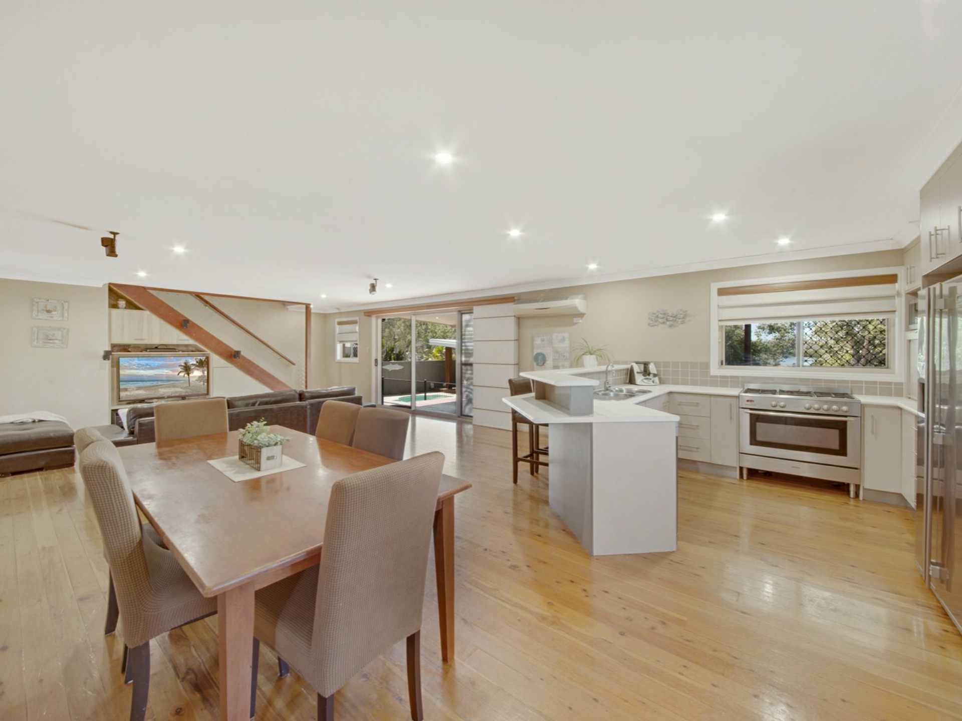 52 Wyndham Avenue, BOYNE ISLAND