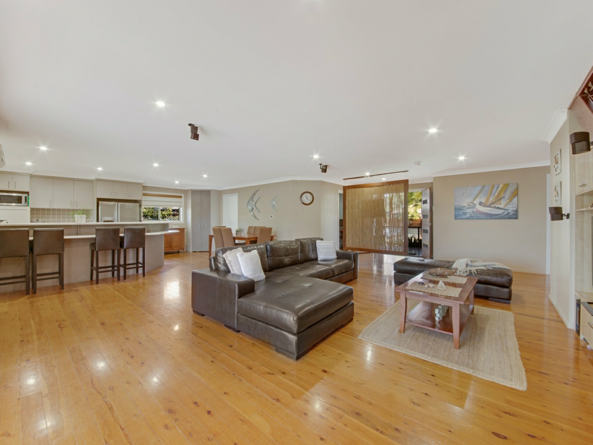 52 Wyndham Avenue, BOYNE ISLAND