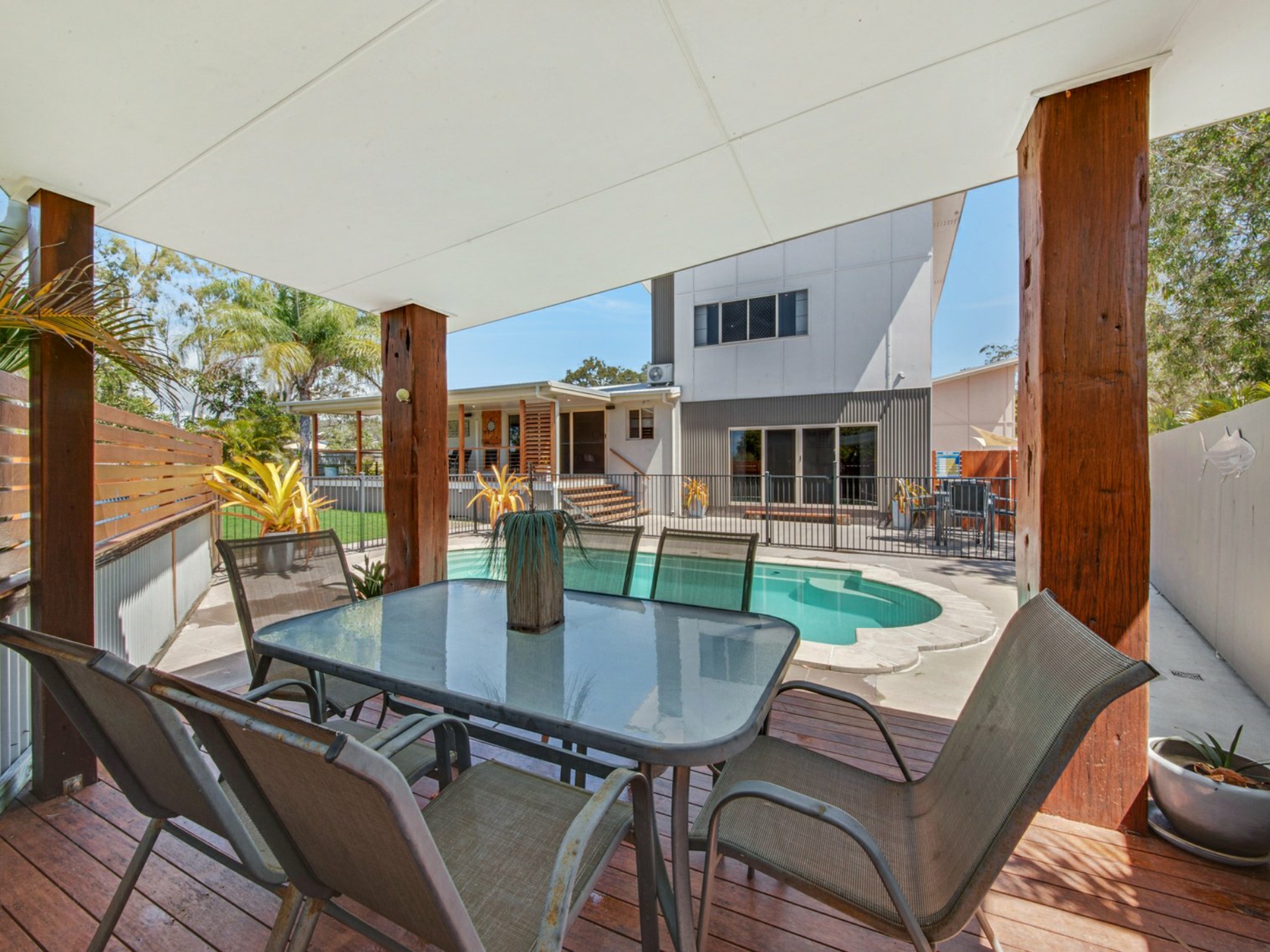 52 Wyndham Avenue, BOYNE ISLAND