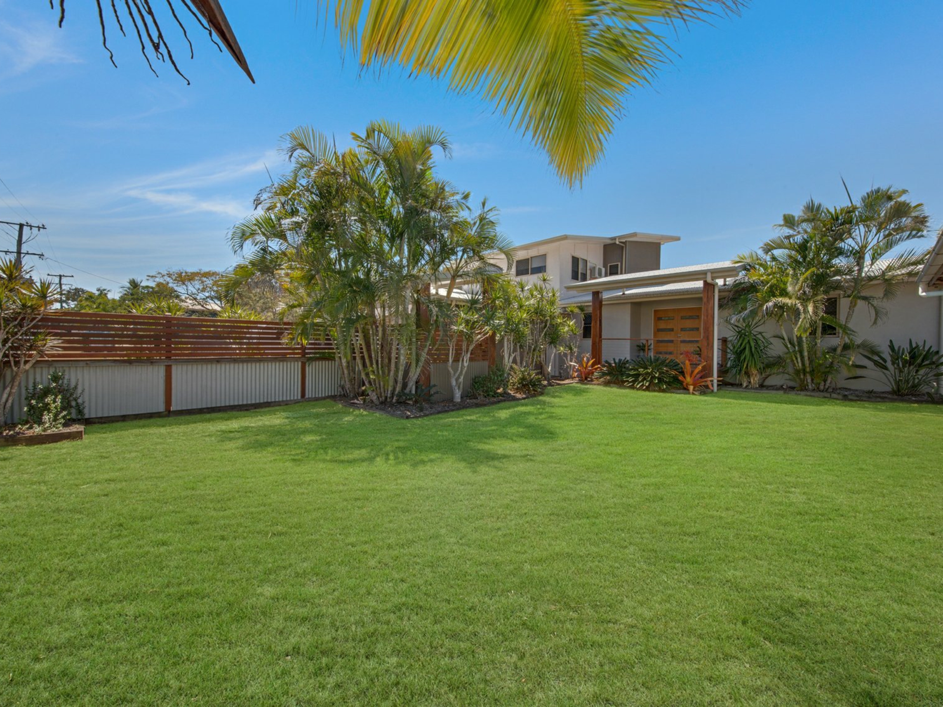 52 Wyndham Avenue, BOYNE ISLAND