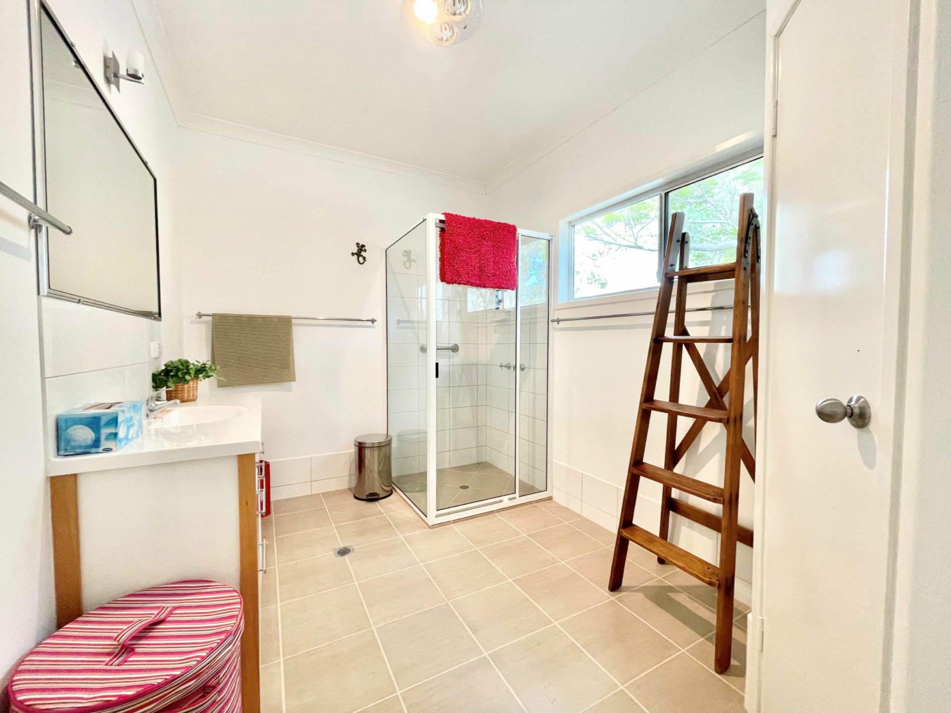 16 Short Street, RODDS BAY
