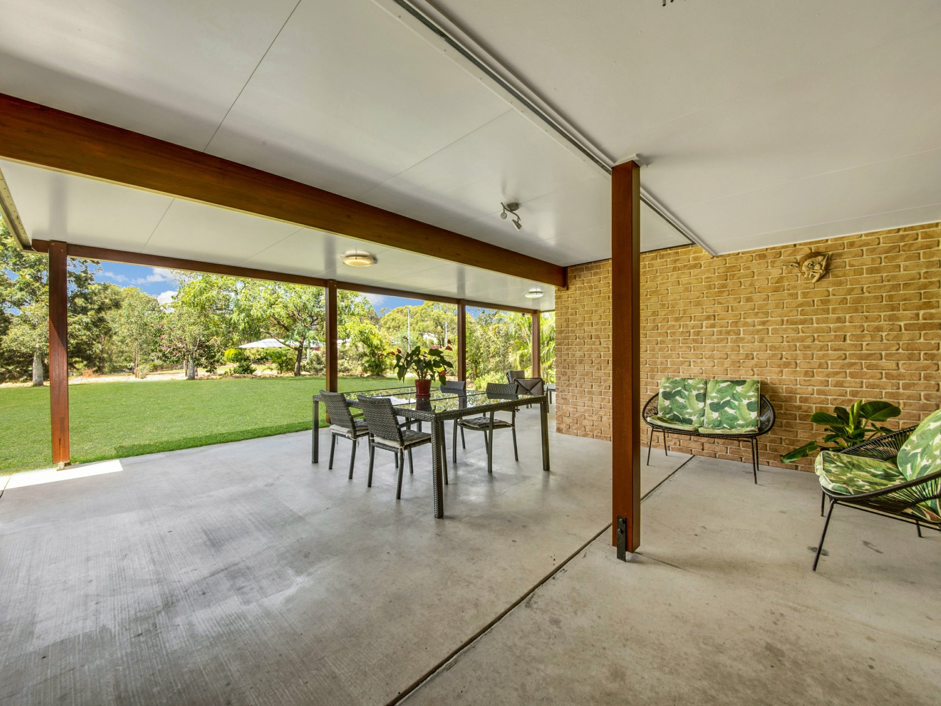 13 Ronald Crescent, BENARABY