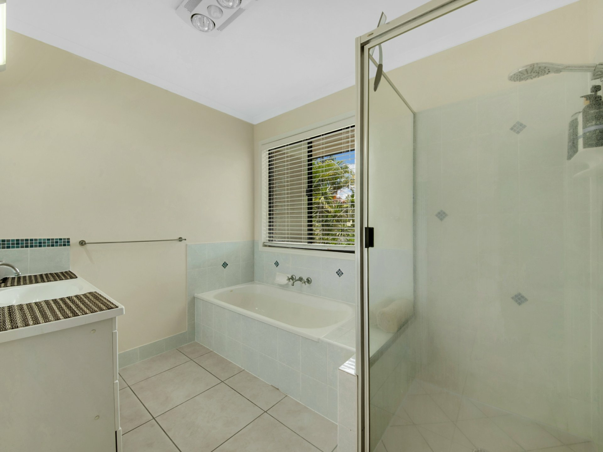 13 Ronald Crescent, BENARABY