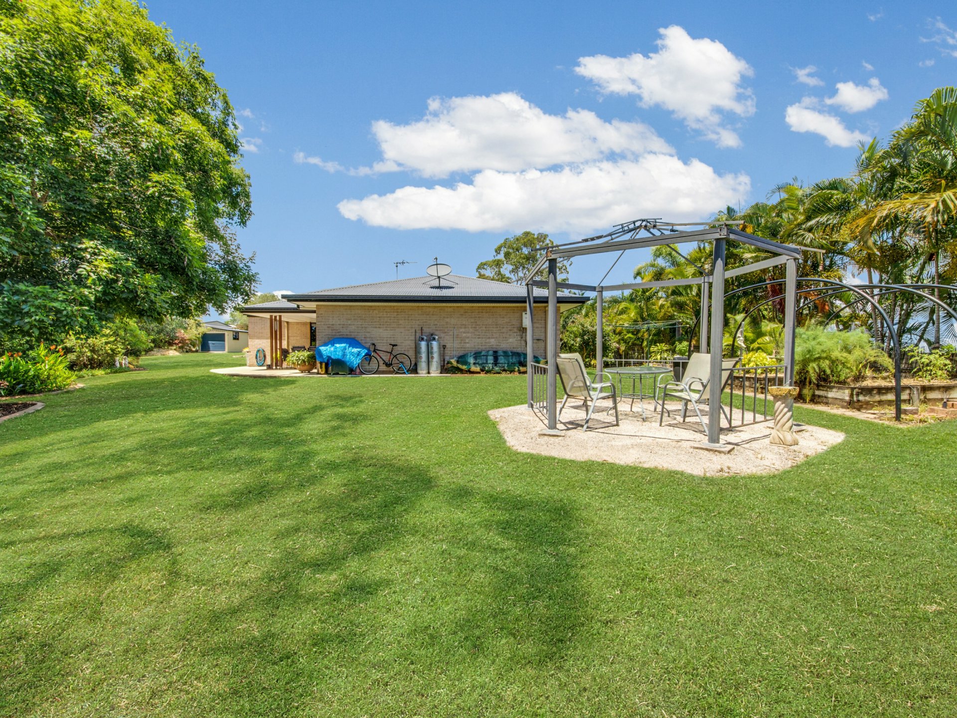13 Ronald Crescent, BENARABY