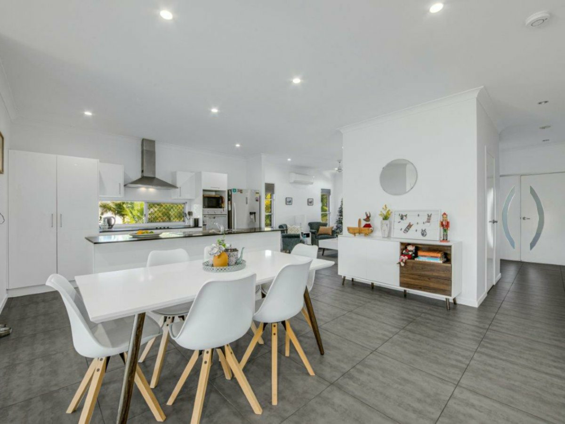25 Lighthouse Drive, BOYNE ISLAND
