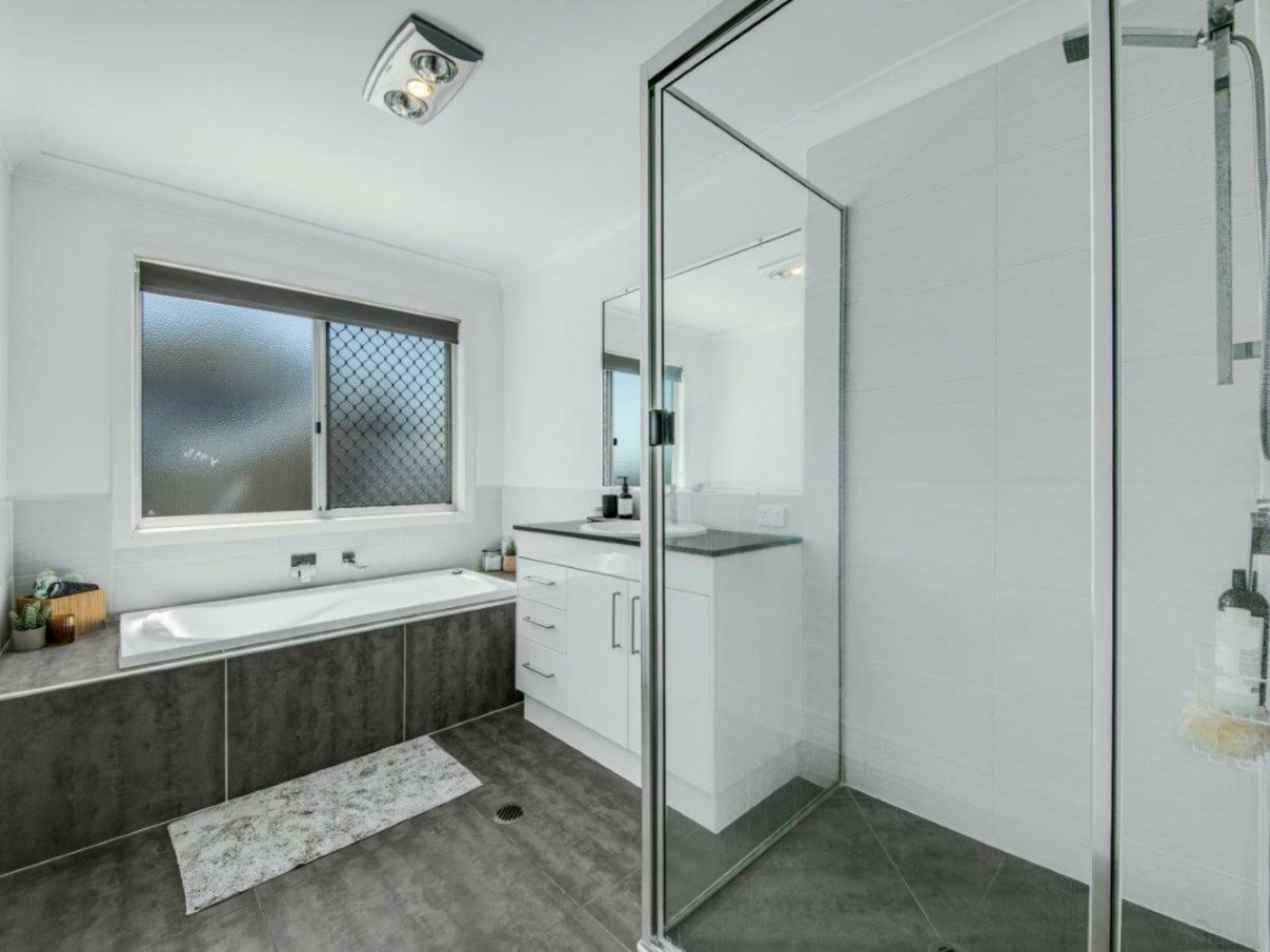 25 Lighthouse Drive, BOYNE ISLAND