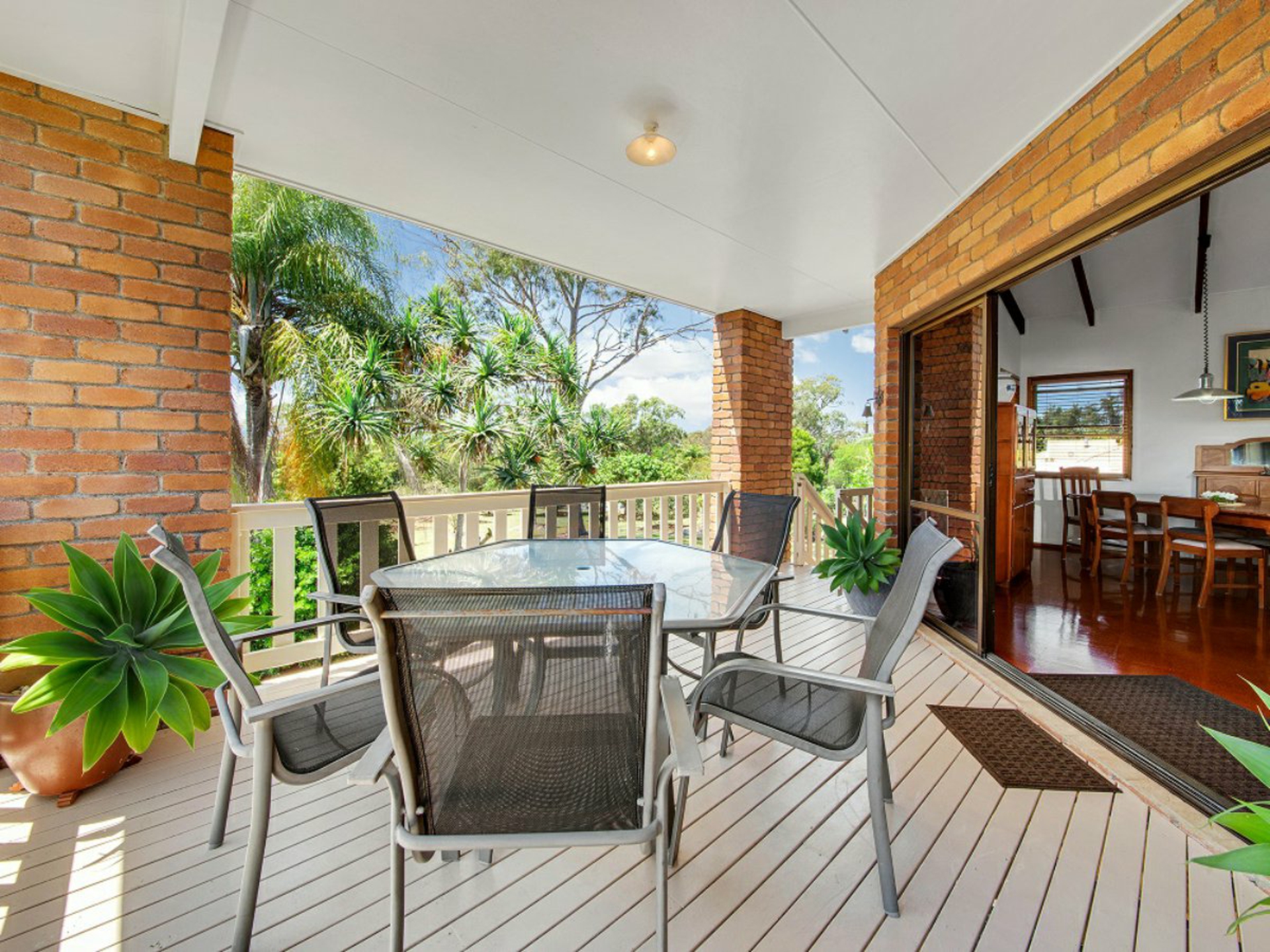 48 Silverton Drive Tannum Sands QLD AcreageSemirural for Sale LJ