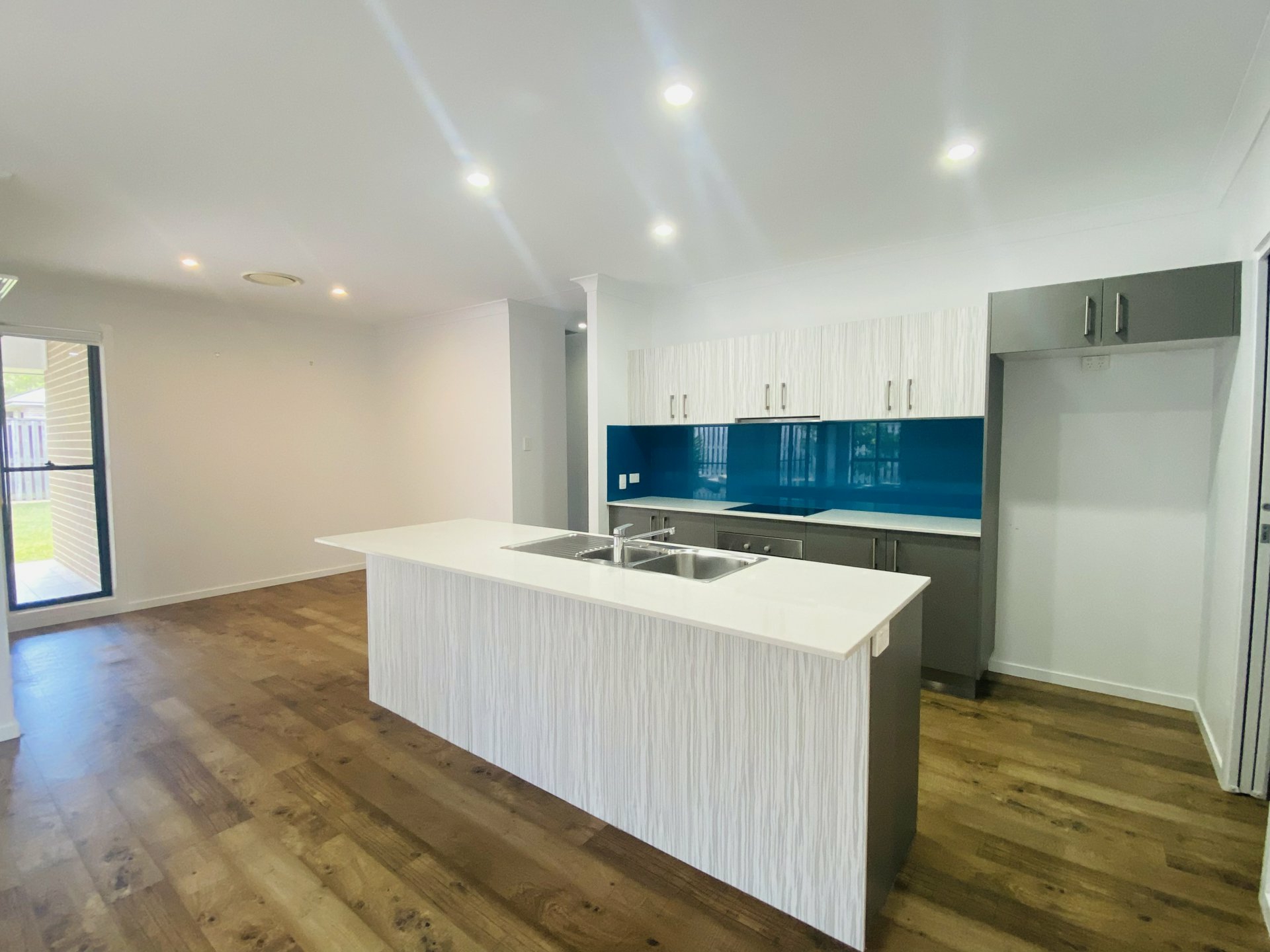 1 Tulipwood Circuit, BOYNE ISLAND