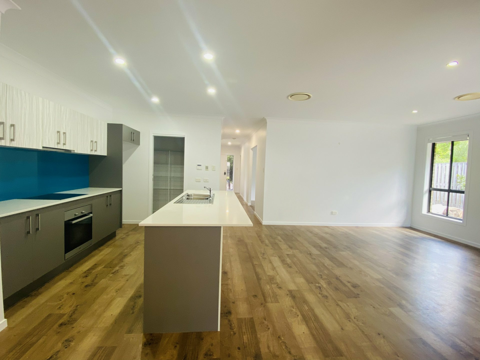 1 Tulipwood Circuit, BOYNE ISLAND