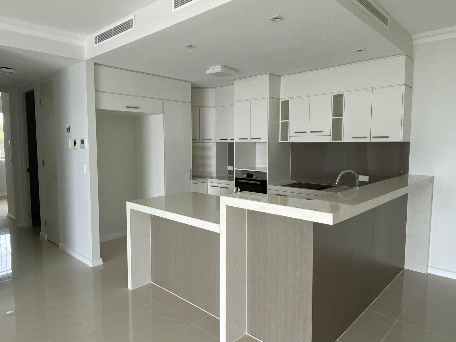 204/3 Pacific Avenue, TANNUM SANDS