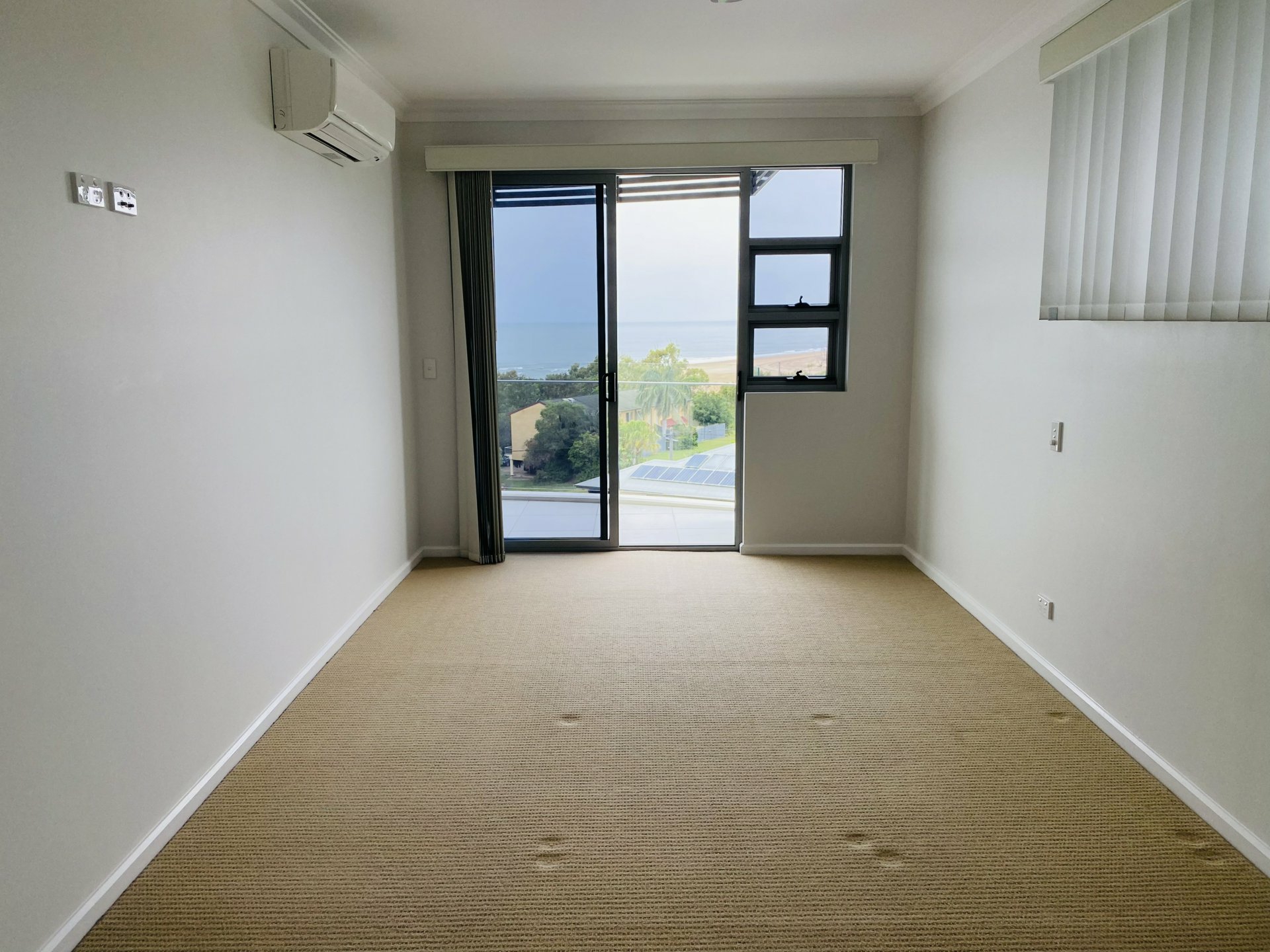 204/3 Pacific Avenue, TANNUM SANDS