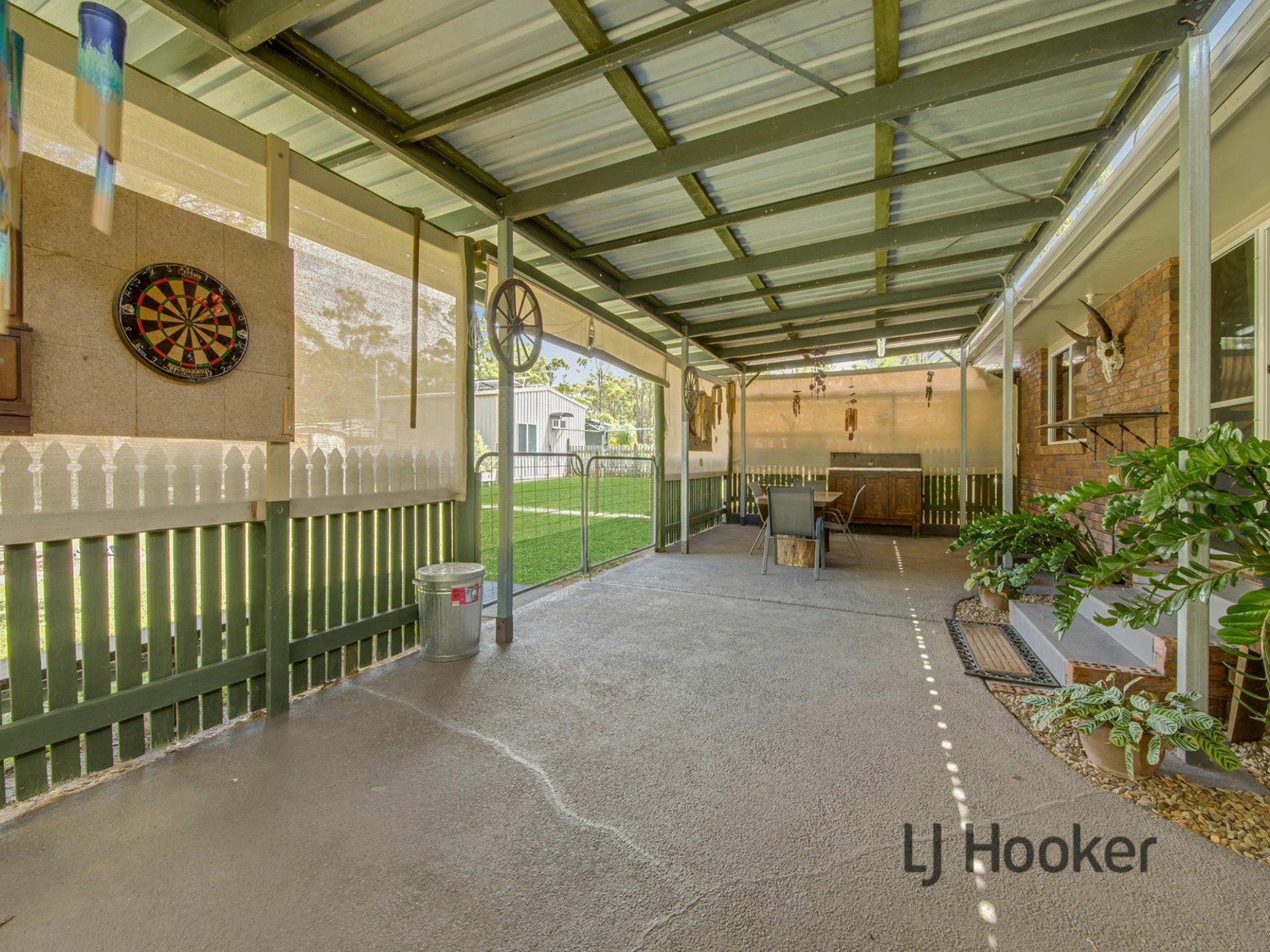 10 Aquarius Avenue, RIVER RANCH