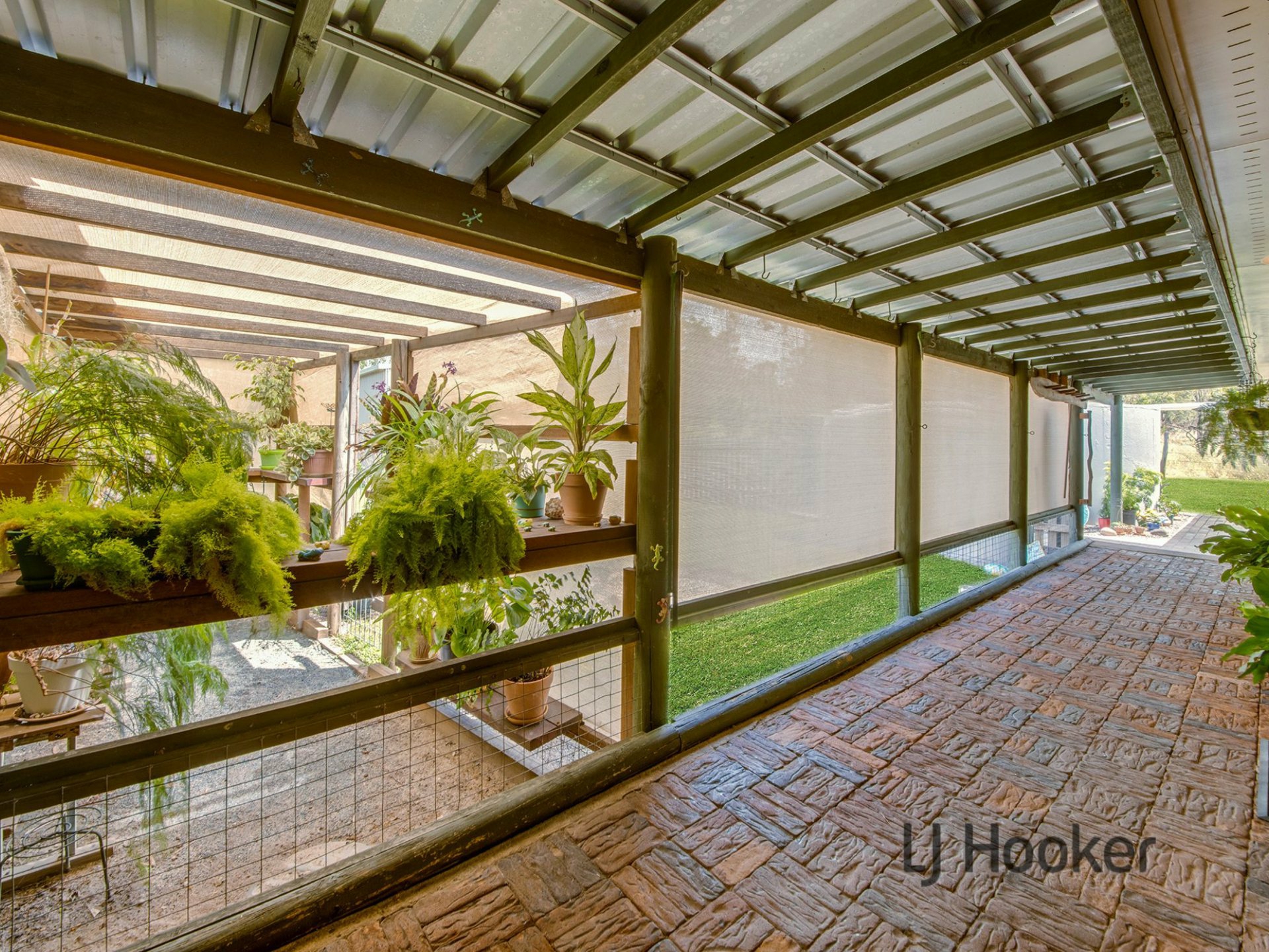 10 Aquarius Avenue, RIVER RANCH