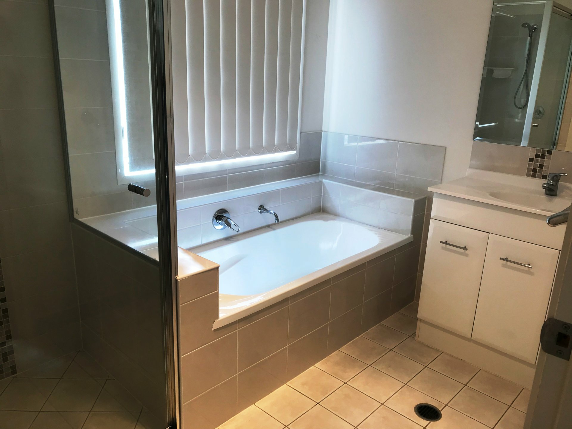 2/6A Jenny Lind Court, BOYNE ISLAND
