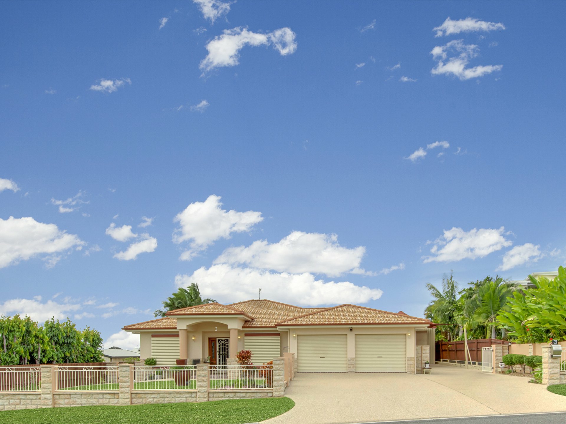 3 Jacinta Court, TANNUM SANDS