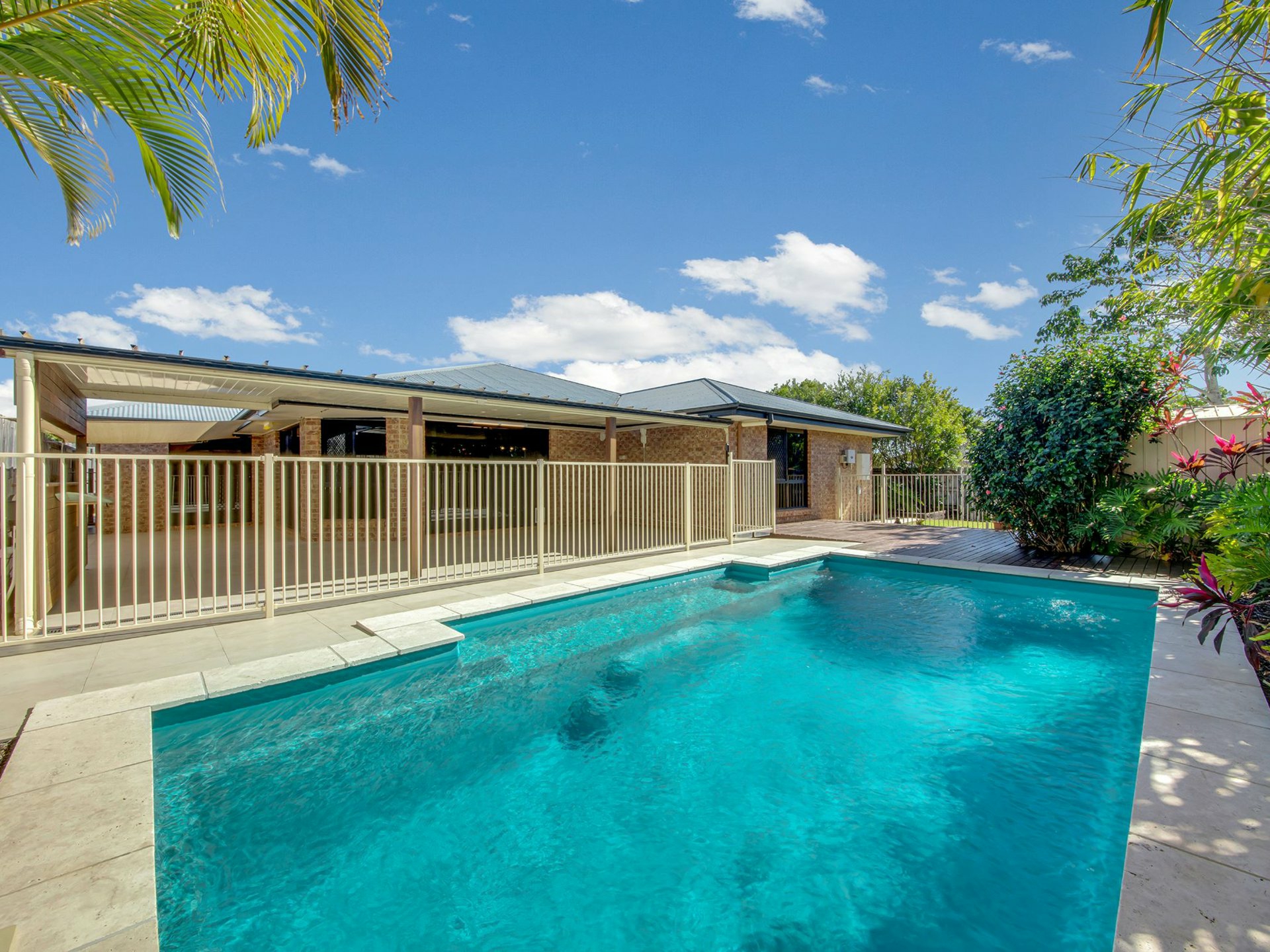1 Cloncurry Court Tannum Sands QLD Property Details LJ Hooker