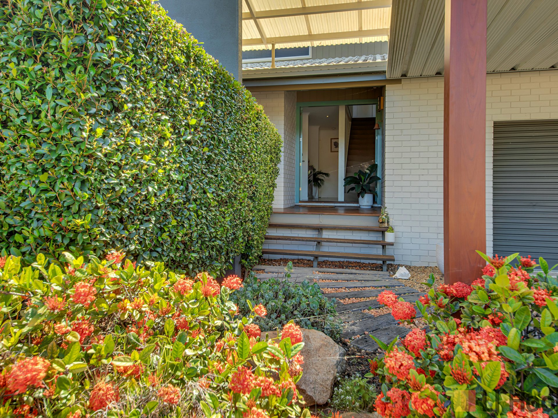 89 Tarcoola Drive, BOYNE ISLAND