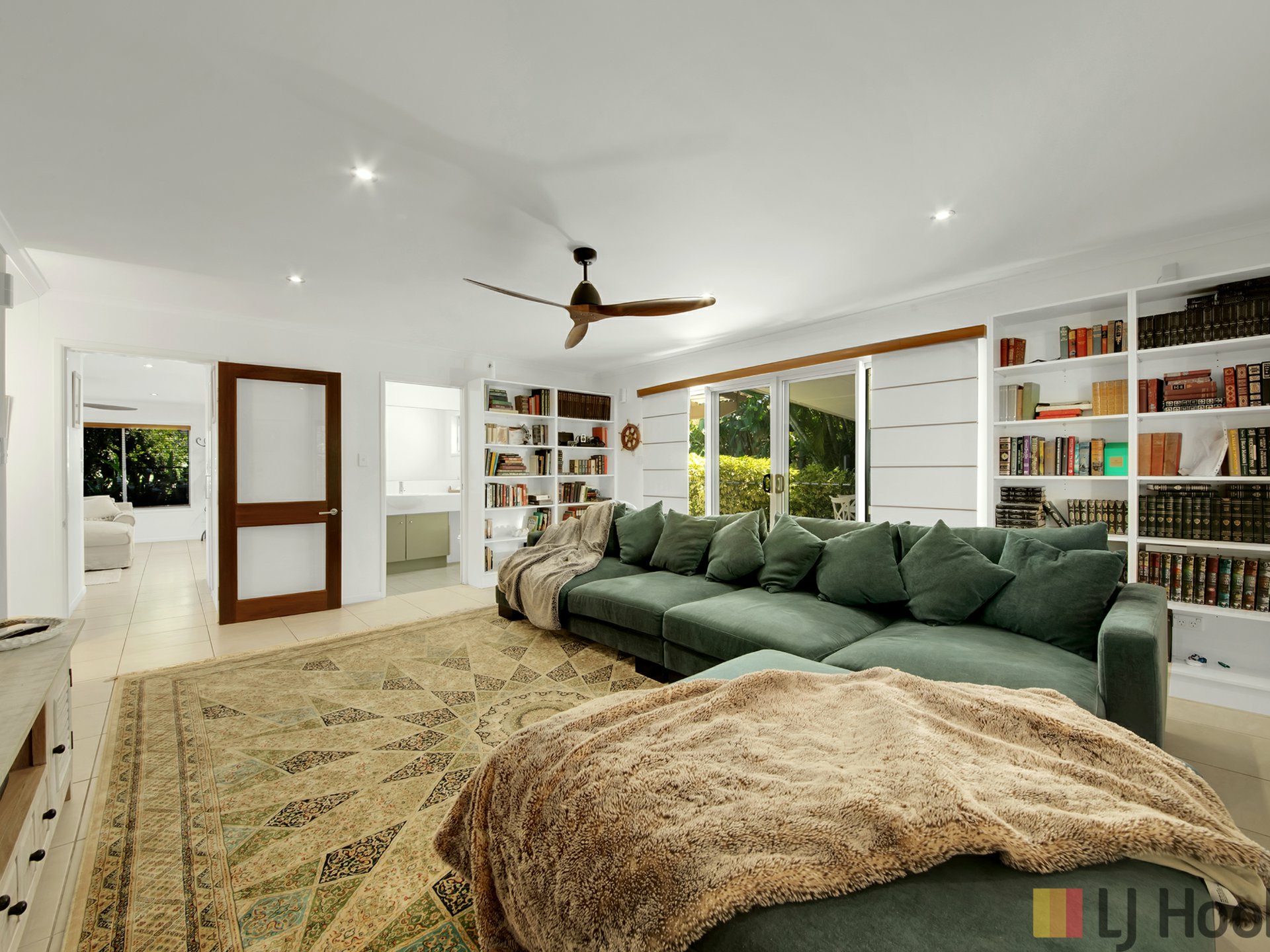 89 Tarcoola Drive, BOYNE ISLAND