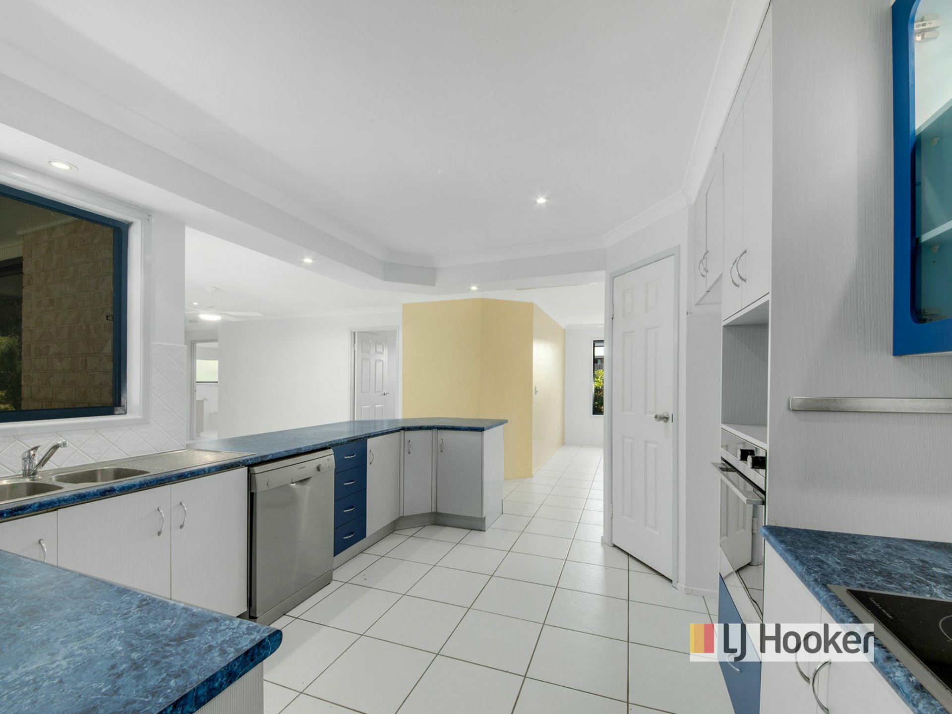 10 Dunn Street, TANNUM SANDS
