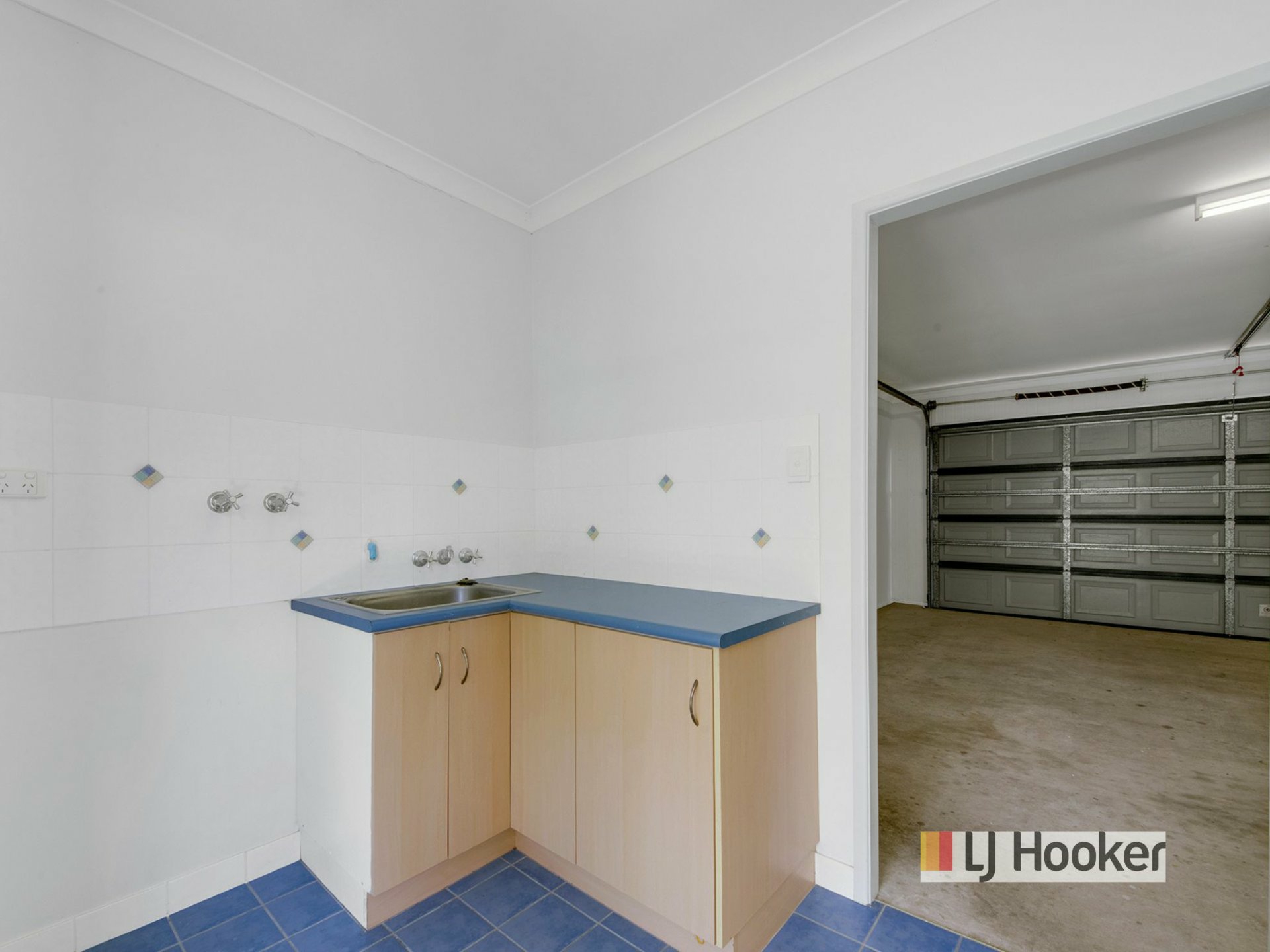 10 Dunn Street, TANNUM SANDS