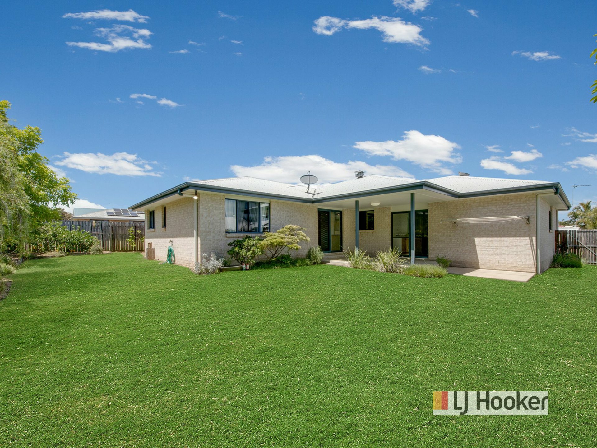 10 Dunn Street, TANNUM SANDS