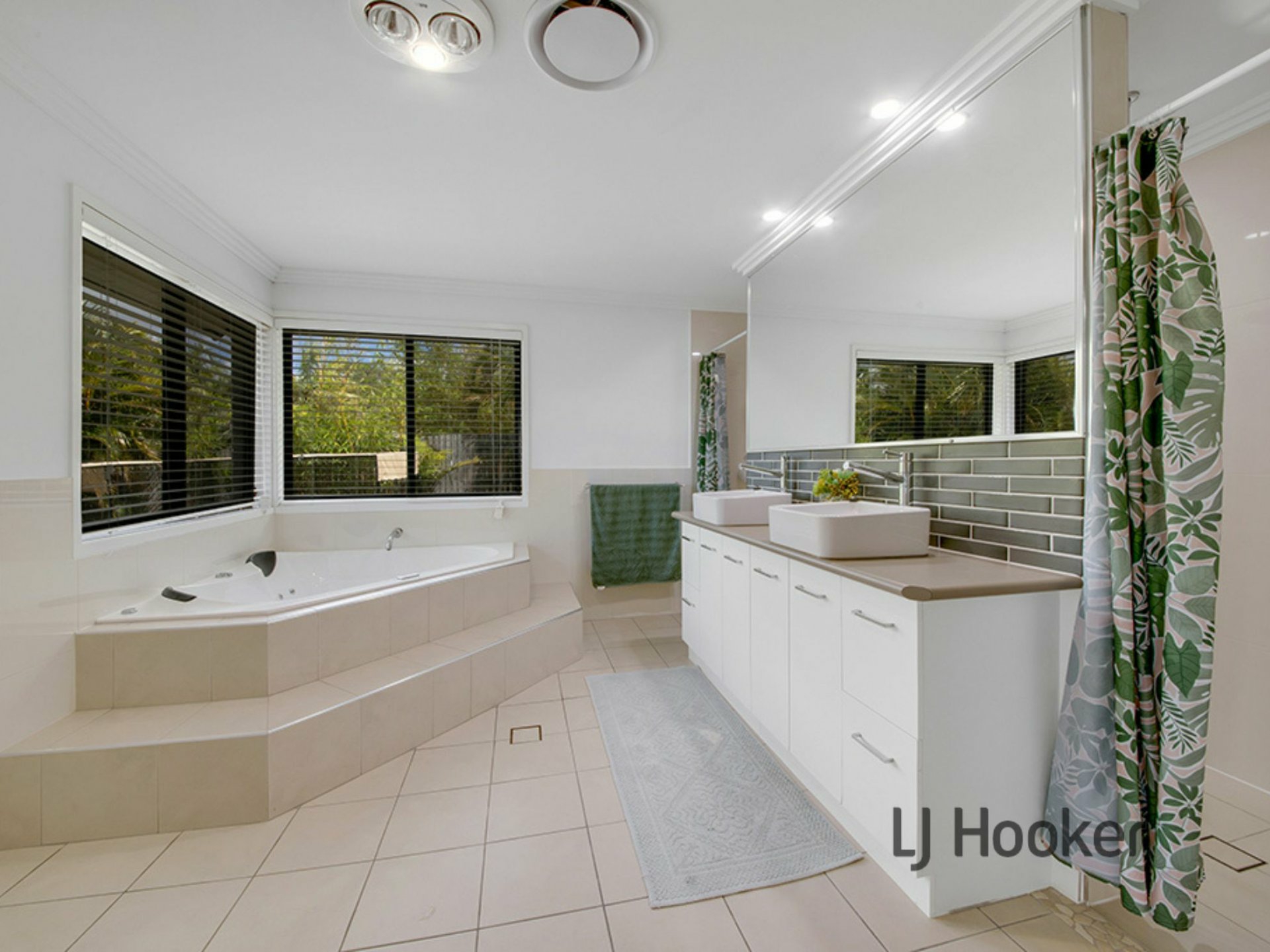 16 Yacht Road, TANNUM SANDS