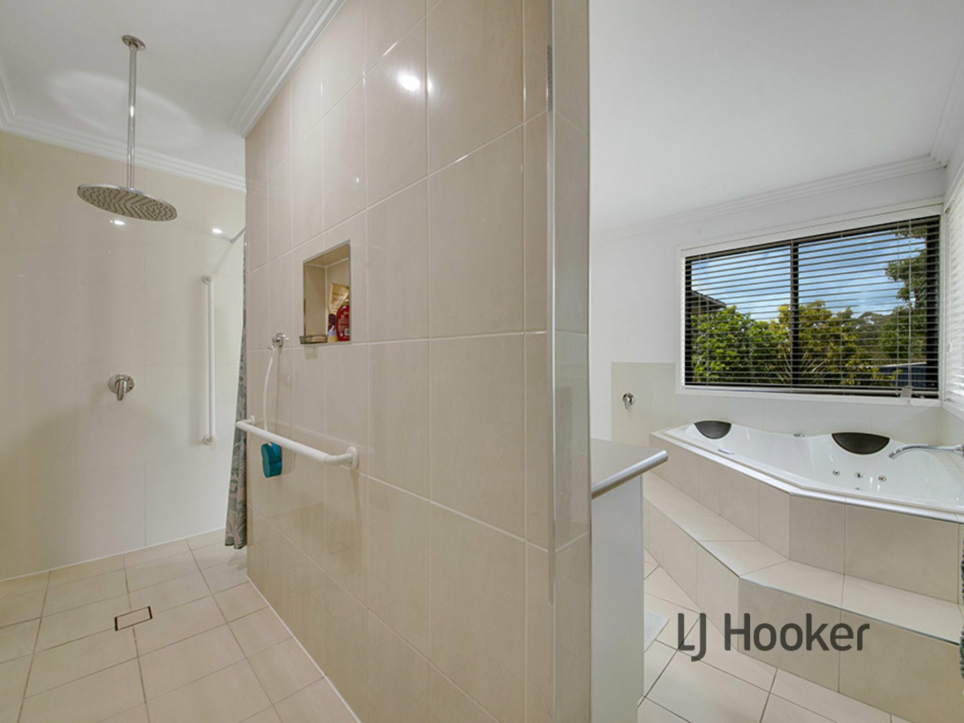 16 Yacht Road, TANNUM SANDS
