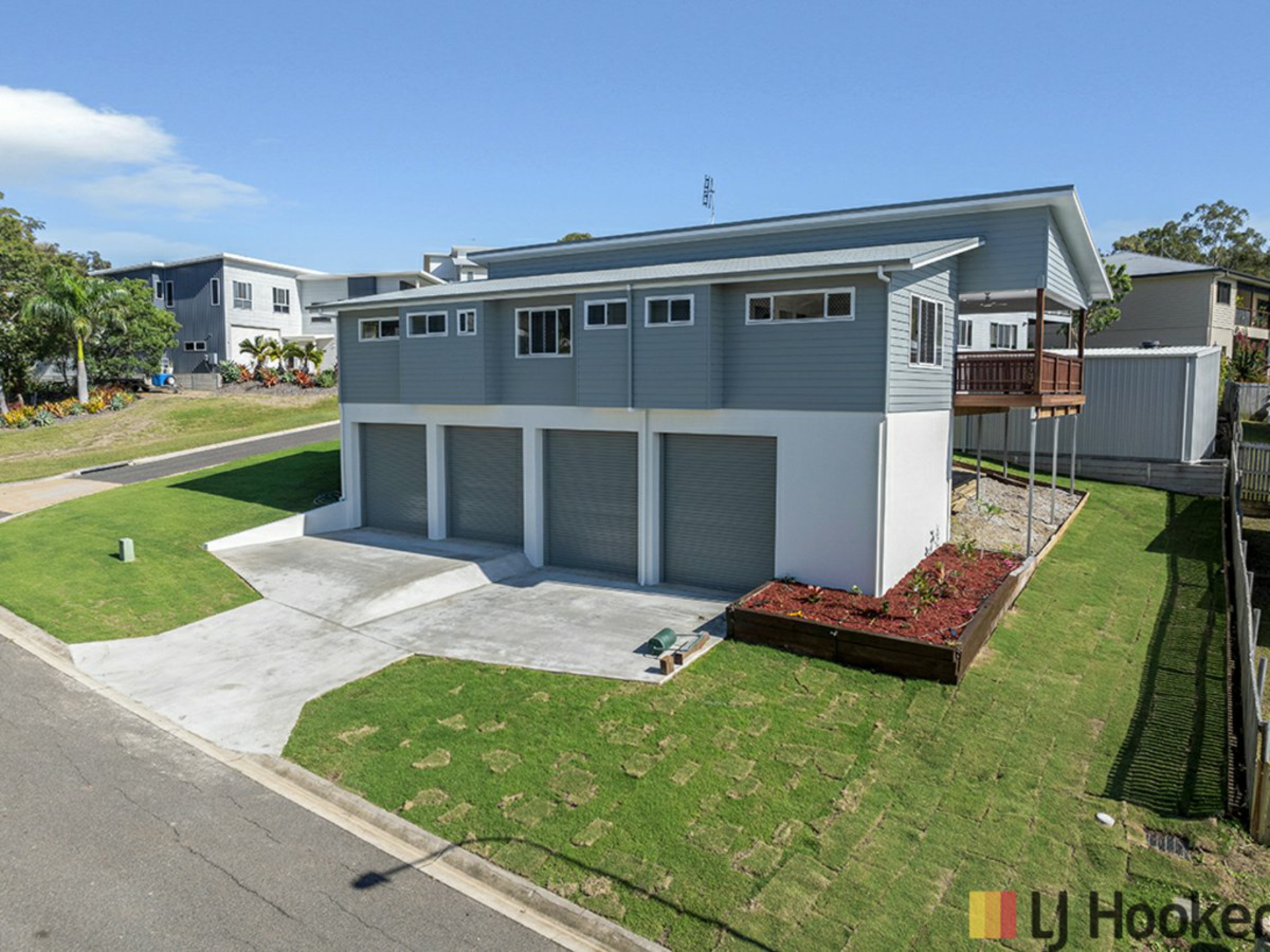 8 Jenny Lind Court, BOYNE ISLAND
