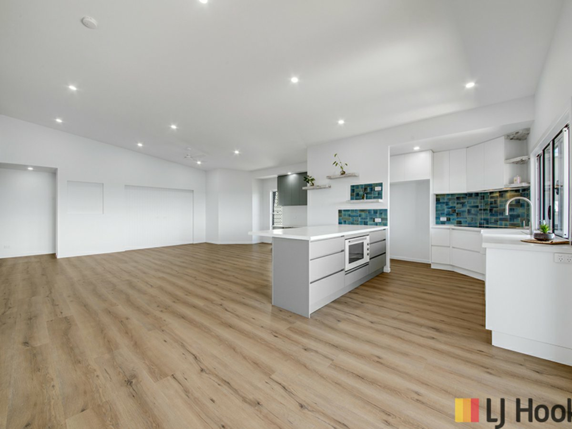 8 Jenny Lind Court, BOYNE ISLAND