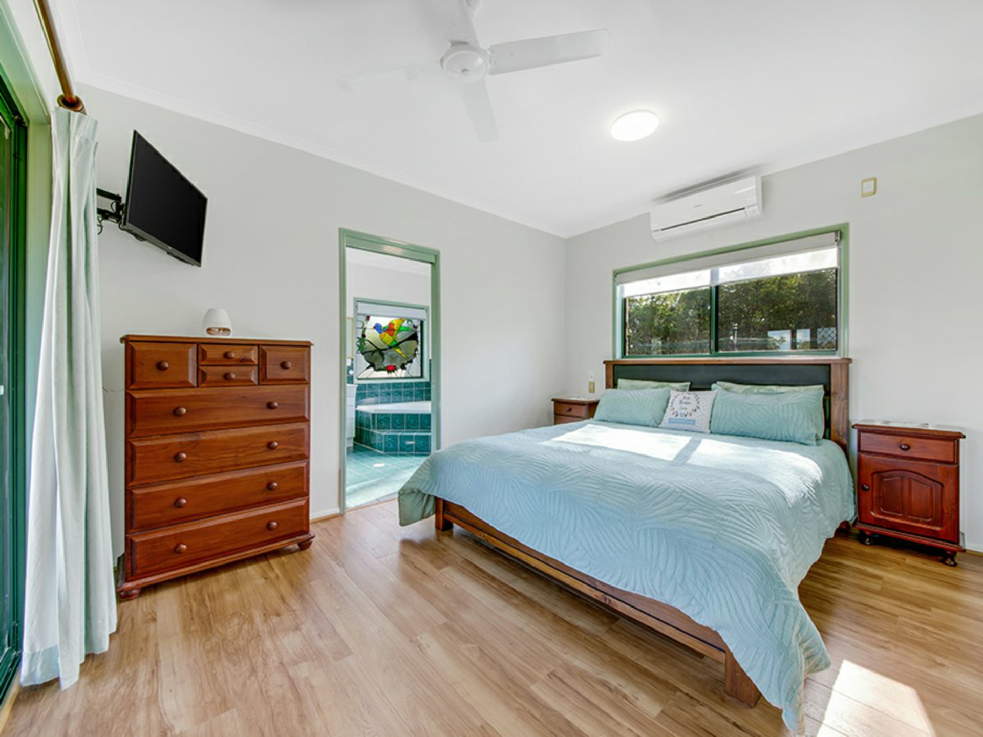 4 Cobalt Crescent, TANNUM SANDS