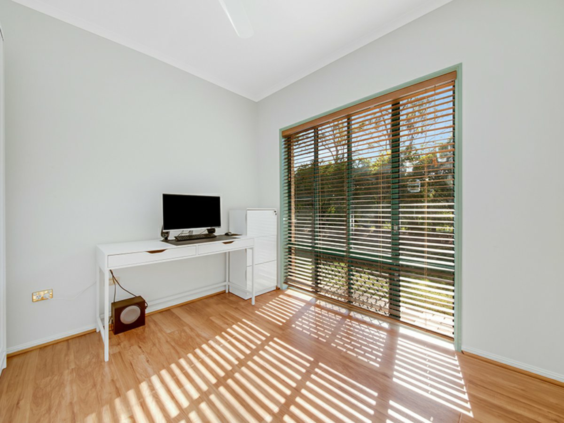 4 Cobalt Crescent, TANNUM SANDS